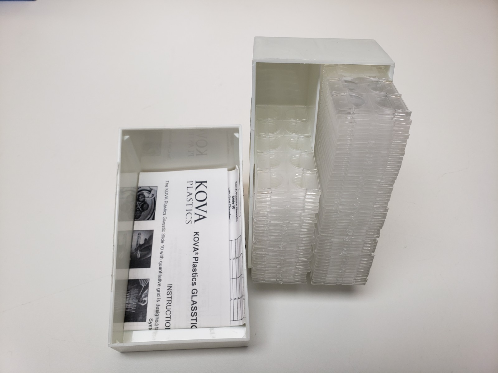 KOVA Plastics Glasstic Slide 10 with Grids 87144, partial box contains 81 pcs