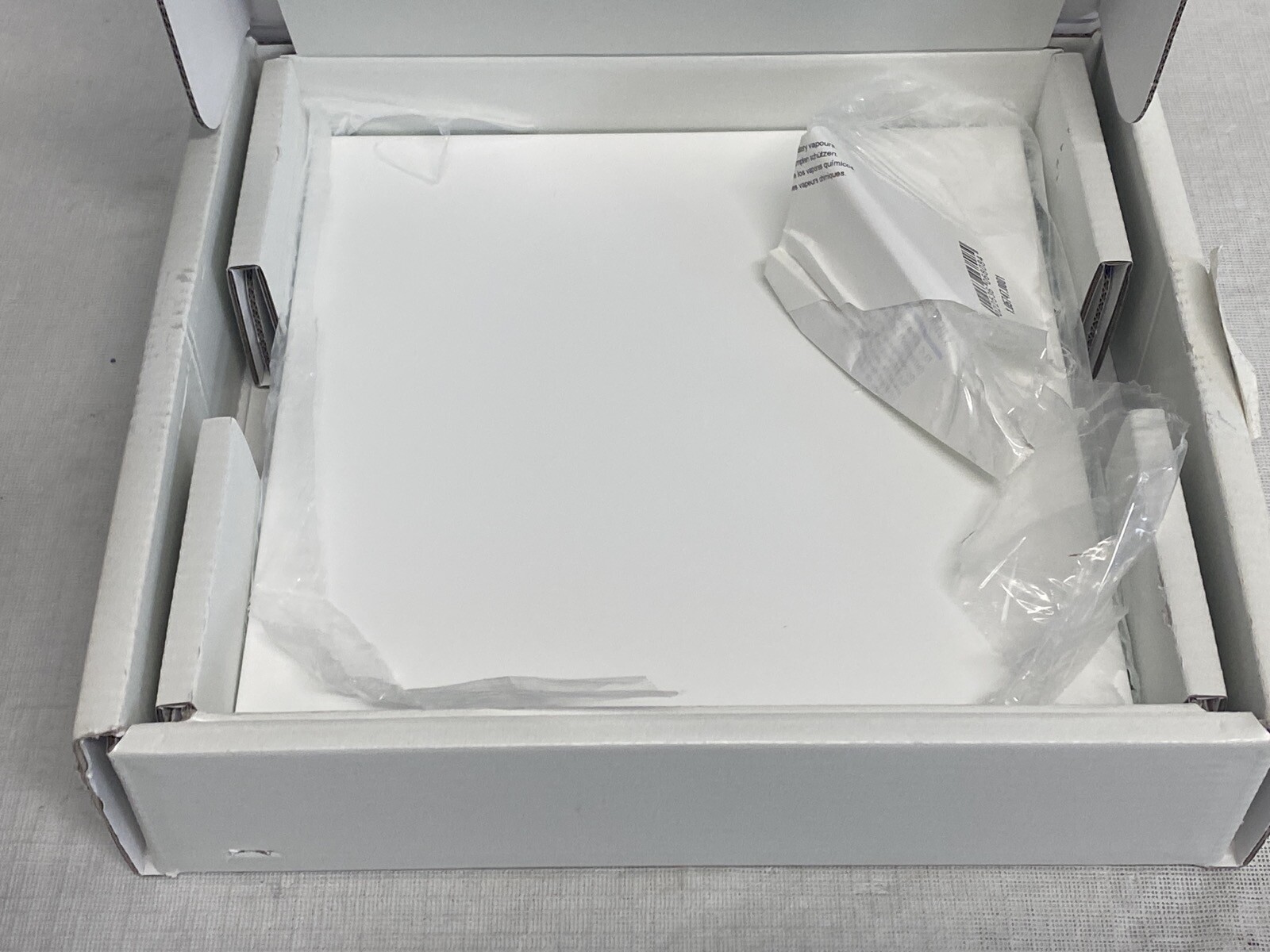 (11) MILLIPORE TLC Silica Gel 60 RP-2 F254 Glass Plates 20 x 20cm 1.05747.0001