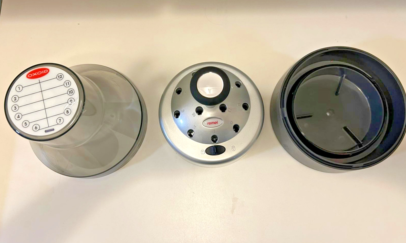 OXOID Antimicrobial Susceptibility disc Dispenser, 150 mm , 12 Places