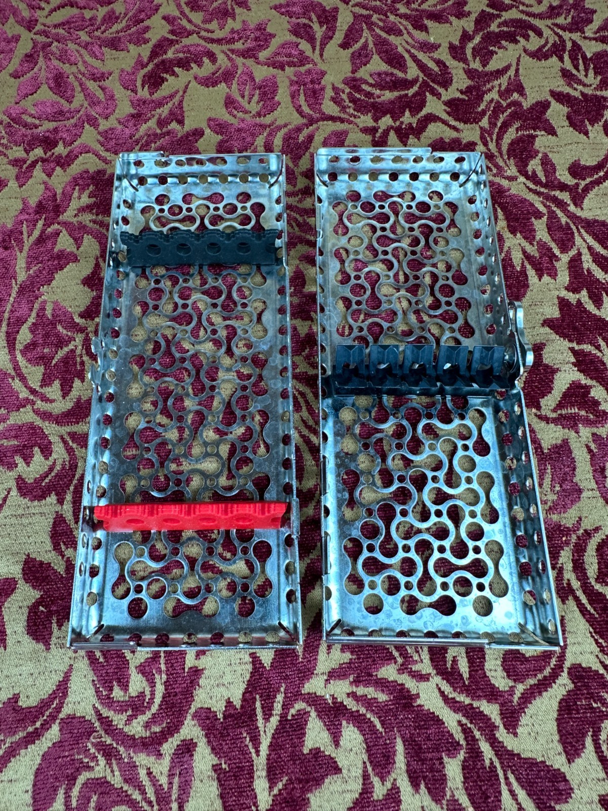 Hu-Friedy IMS Infinity Series Cassette Holds 5-instruments Red Black