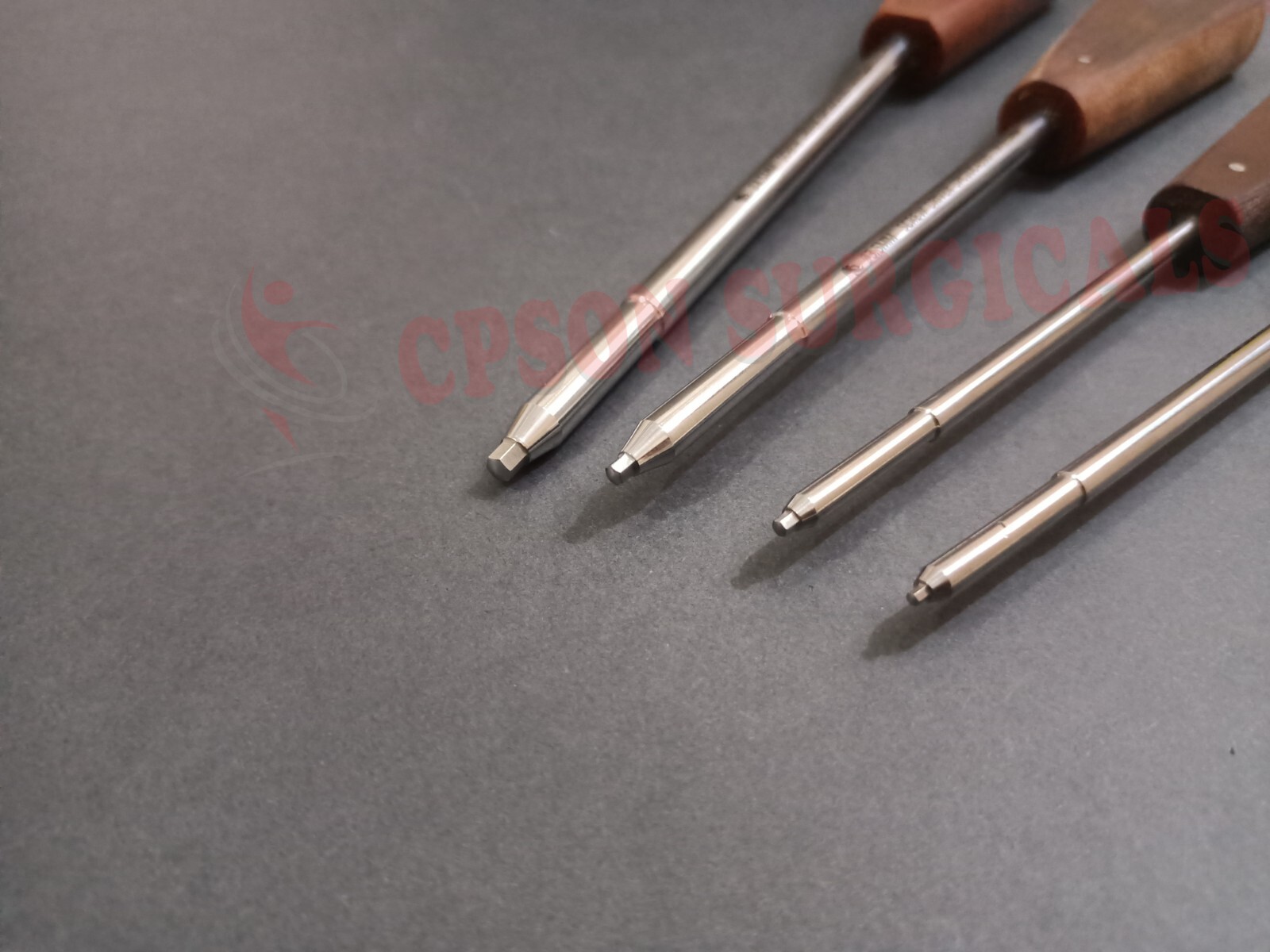Screw Driver with Tip 1.5, 2.0, 2.5, 3.5mm & For Interloclocking Pack of 5 Size