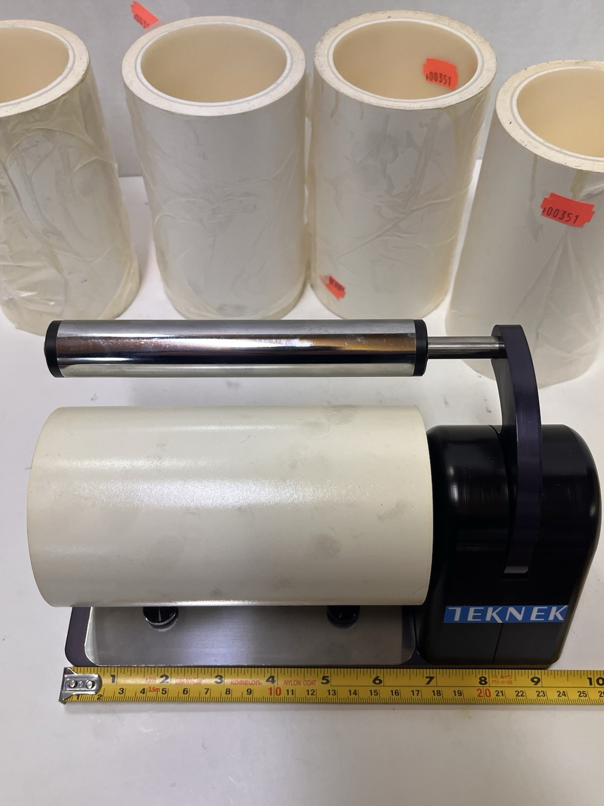 TEKNEK DCR Mate – Manual Cleaning System W/4 Extra Pre-sheeted Adhesive Rolls