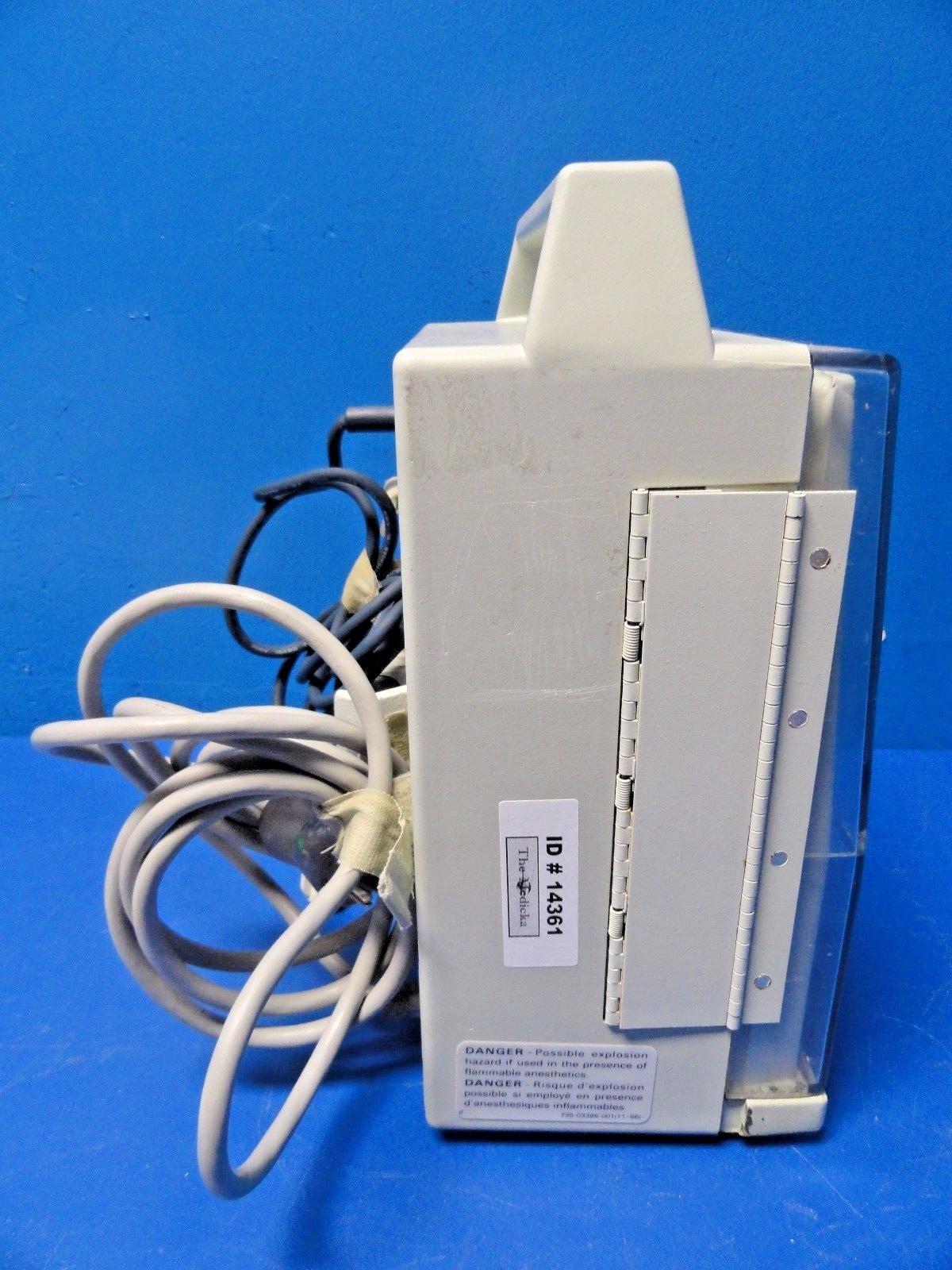 Abbott Lifecare 4100 PCA Plus II Pump W/ Pole Clamp & Bolus Cable, No Key ~14361