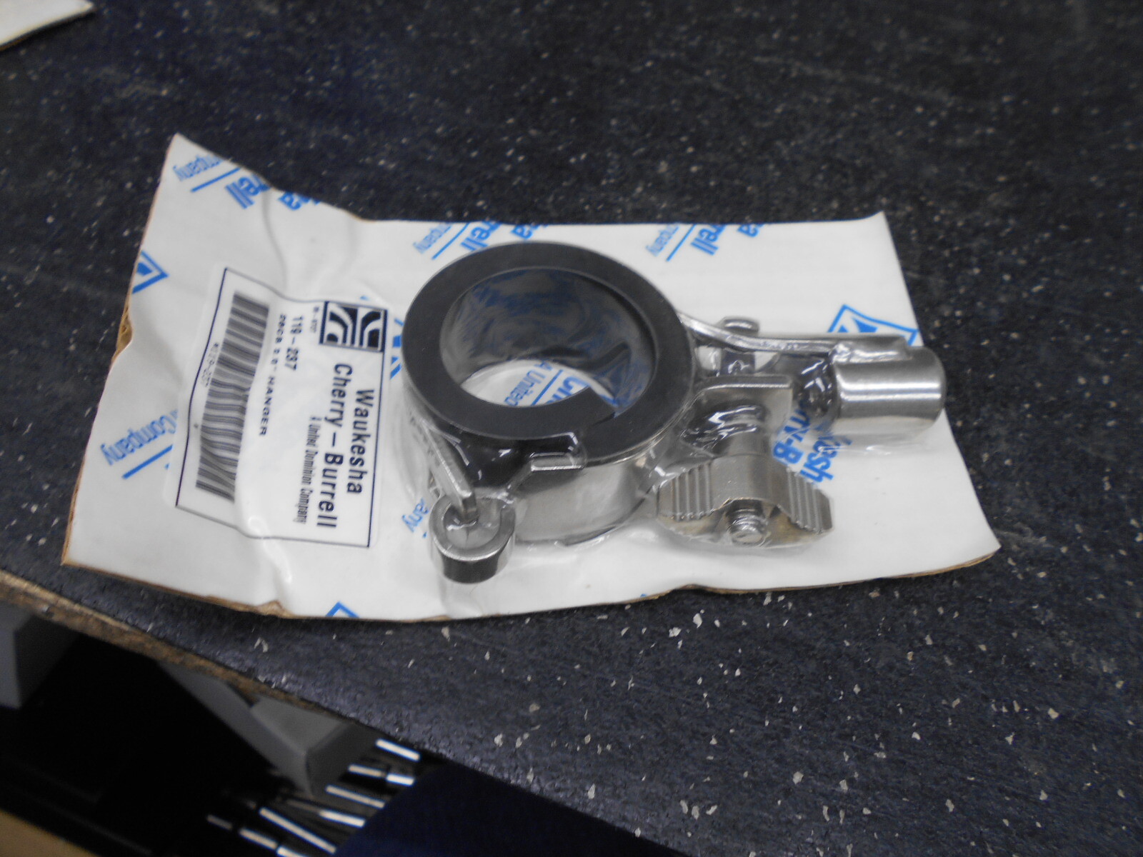 CHERRY BURRELL 119-237 26CB 2″ HANGER