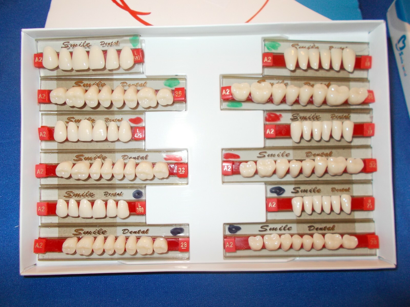 ONE BOX OF DENTAL TEETH . A2 – SMALL – MEDIUM AND LARGE DIY