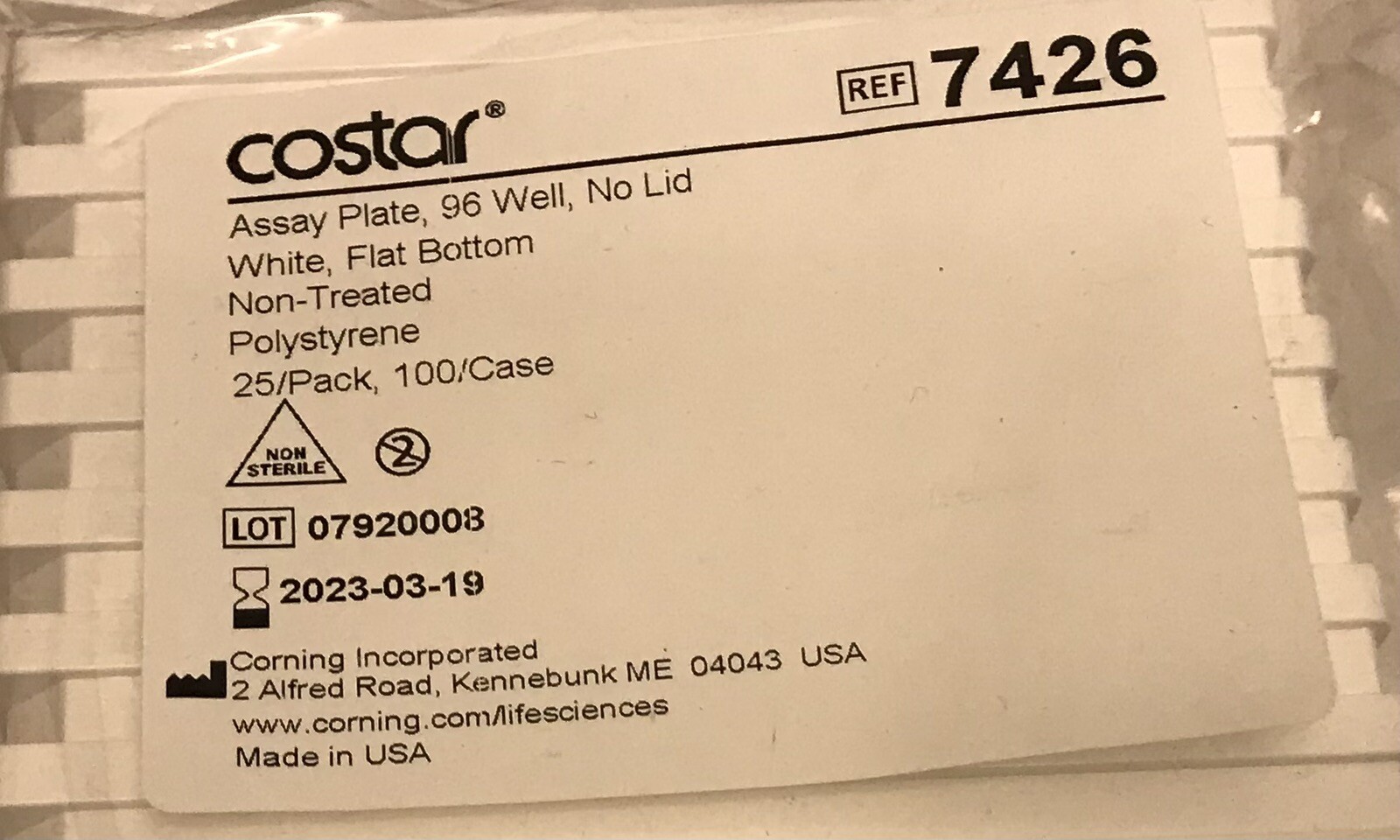 Corning Costar 96-well White Flat Bottom Plates 100 PCS Expire Date 03/2023