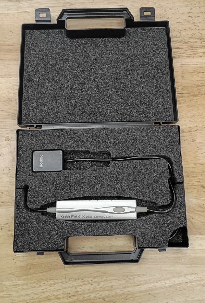 Carestream Kodak RVG 6100 size 2 WITH CARRYING CASE Nice!
