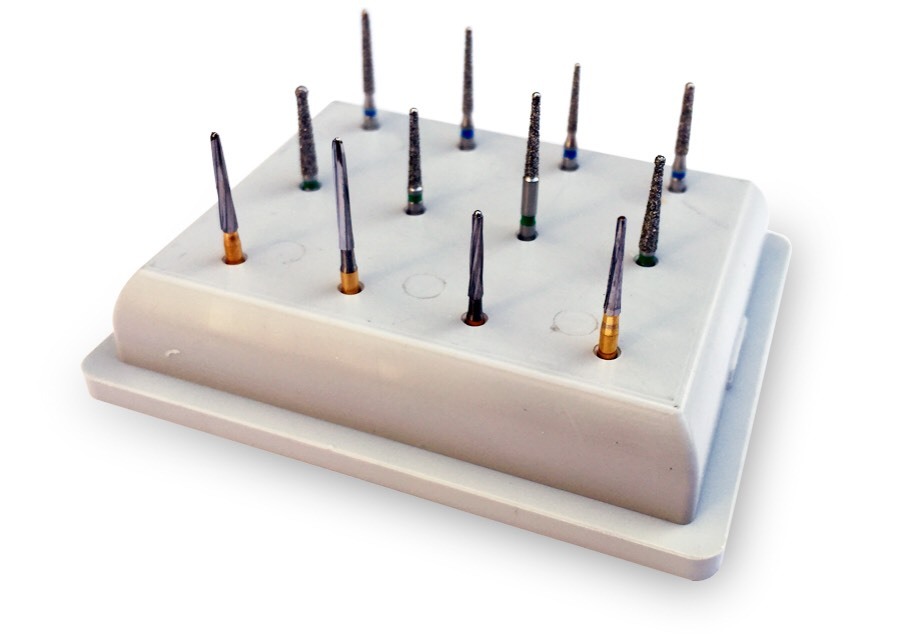 Endo Kit Includes 8 Endo Diamonds & 4 Endo Carbide In Autoclavable Burr Block.