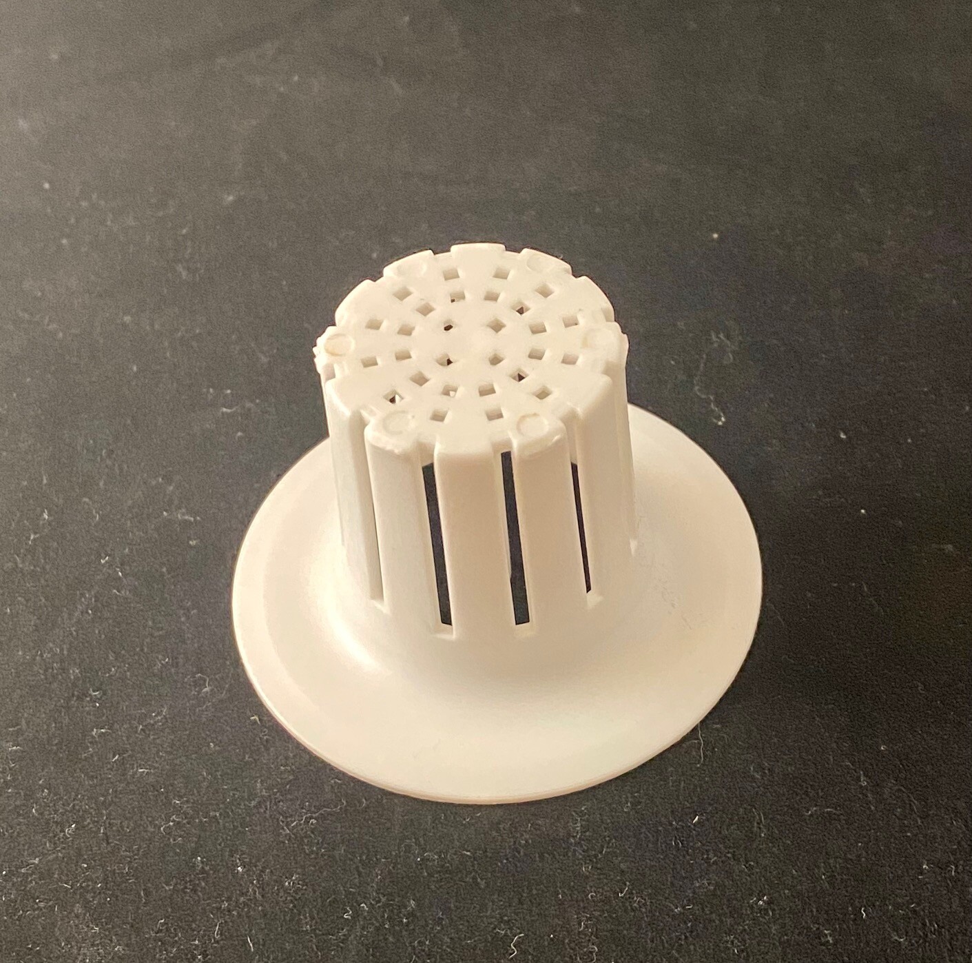 Evacuation Disposable Traps #6100 Qty 10 – Universal – Fits Most Cuspidor Bowls