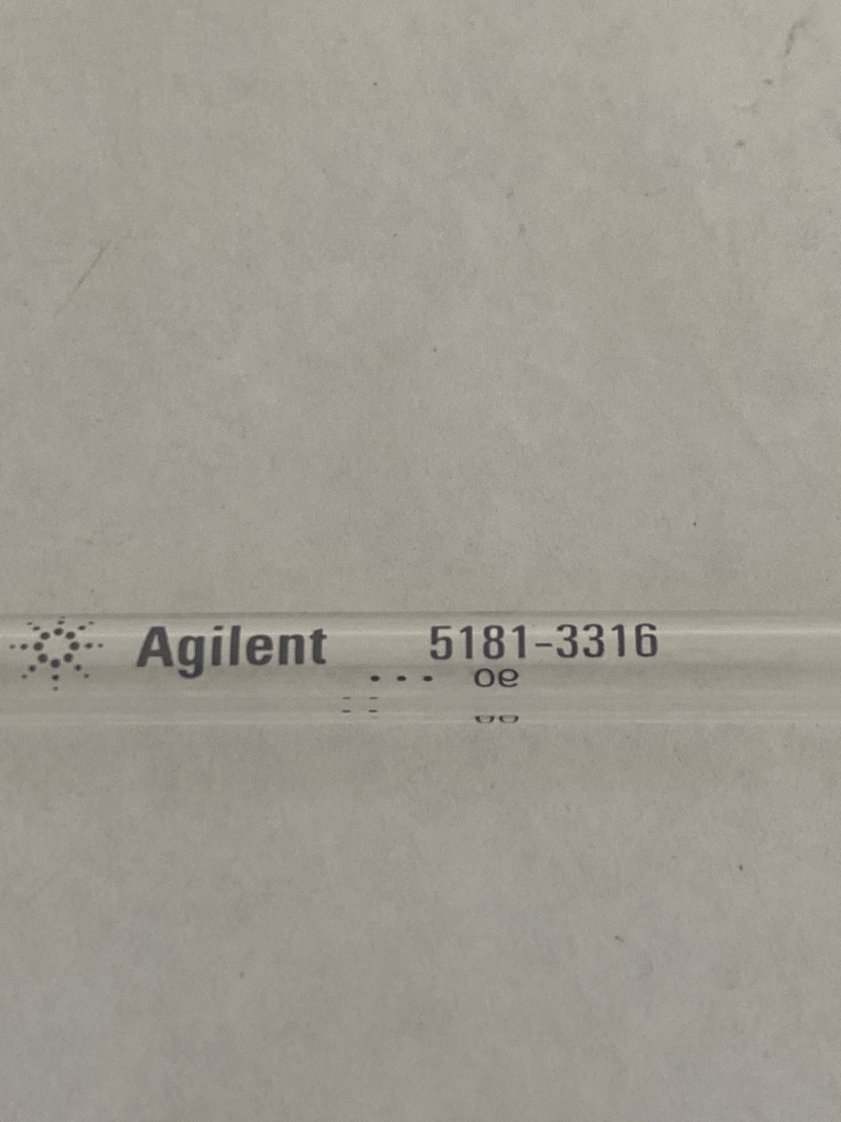 AGILENT Gas Chromatography Splitless Inlet Liner 4mm ID 78.5mm L 900uL 5181-3316