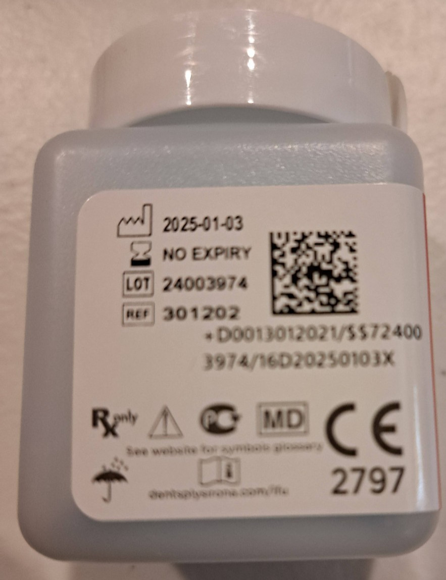 NEW Dentsply Ceramco 3 Porcelain – 1 oz – Enamel Light 301202