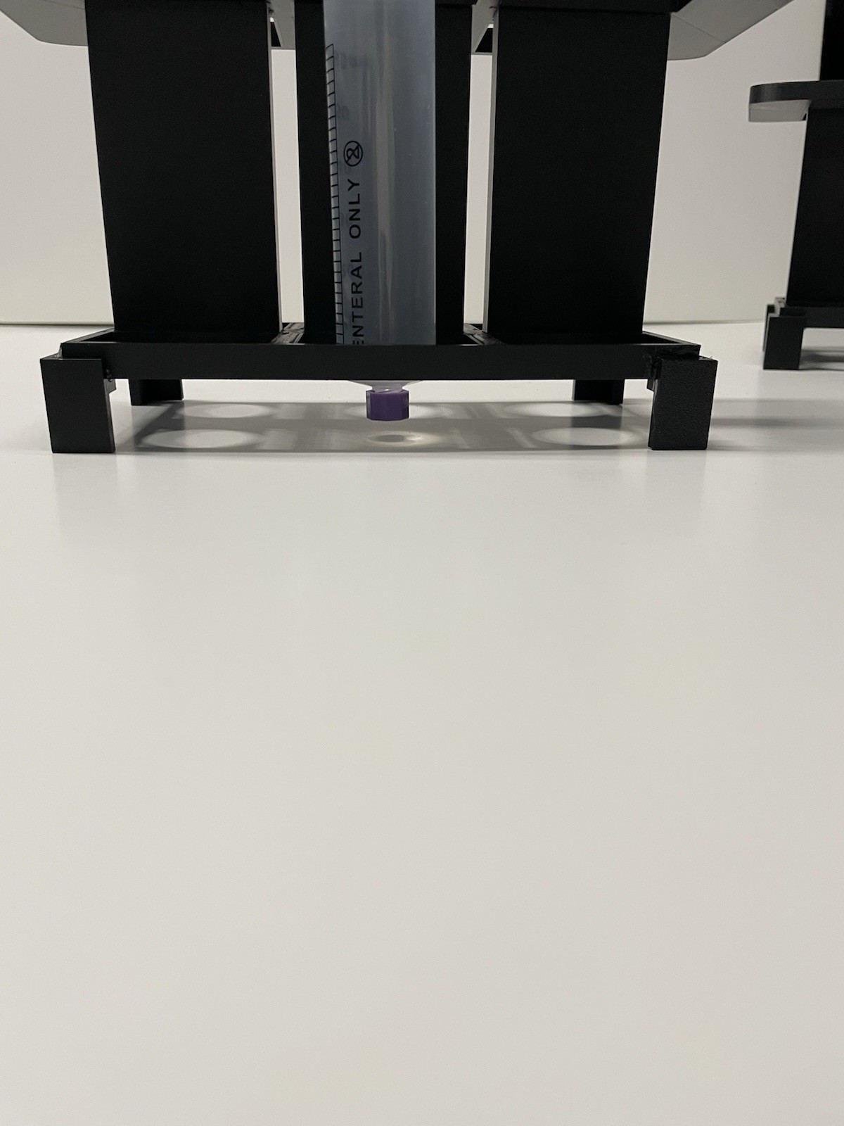 Feeding Syringe Holder / Drainer, 2 In 1 Rack. Flip Syringe Over For Draining