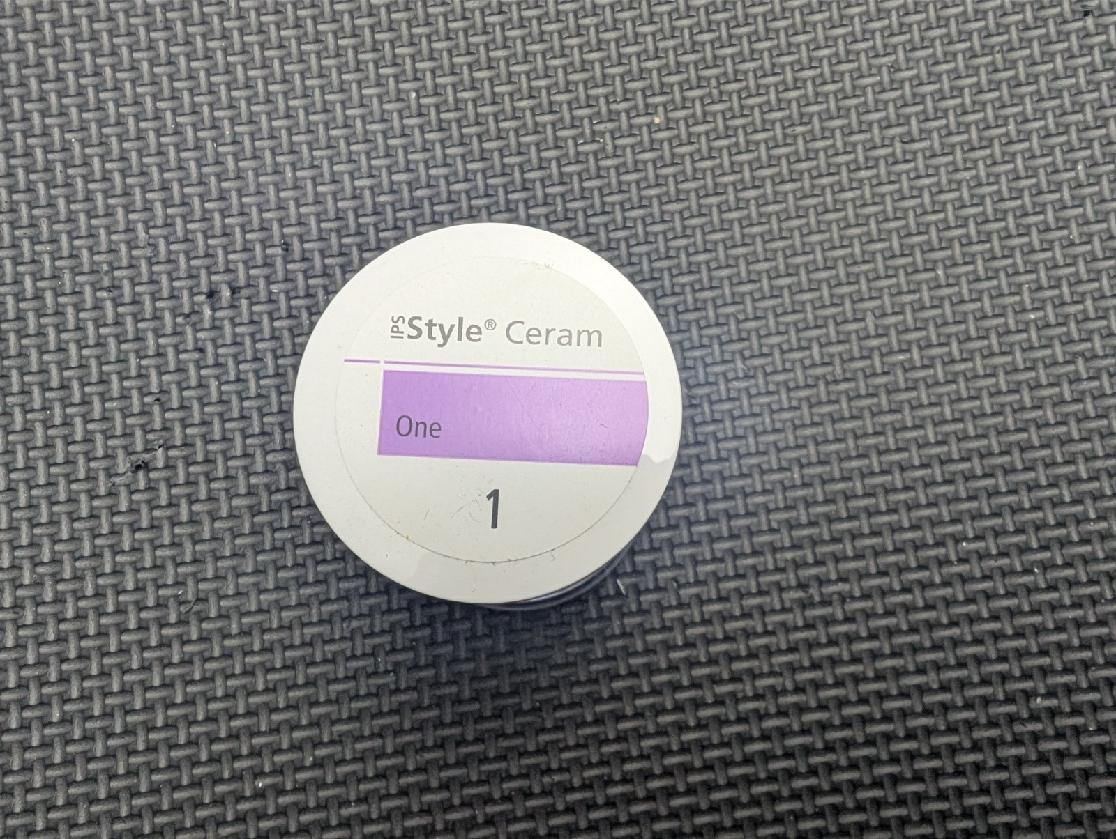 IPS Style Ceram One 1 – New