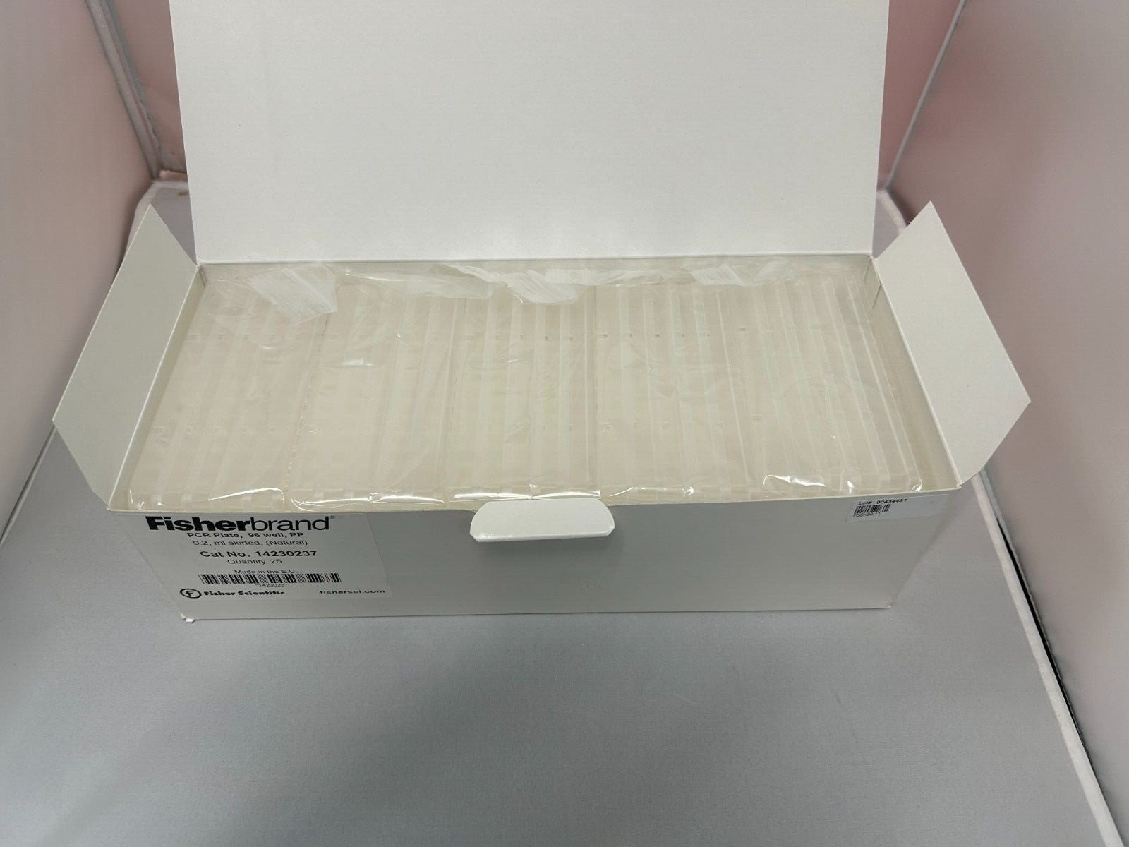 Fisherbrand 96-Well Low-Profile, Skirted PCR Plates, Natural