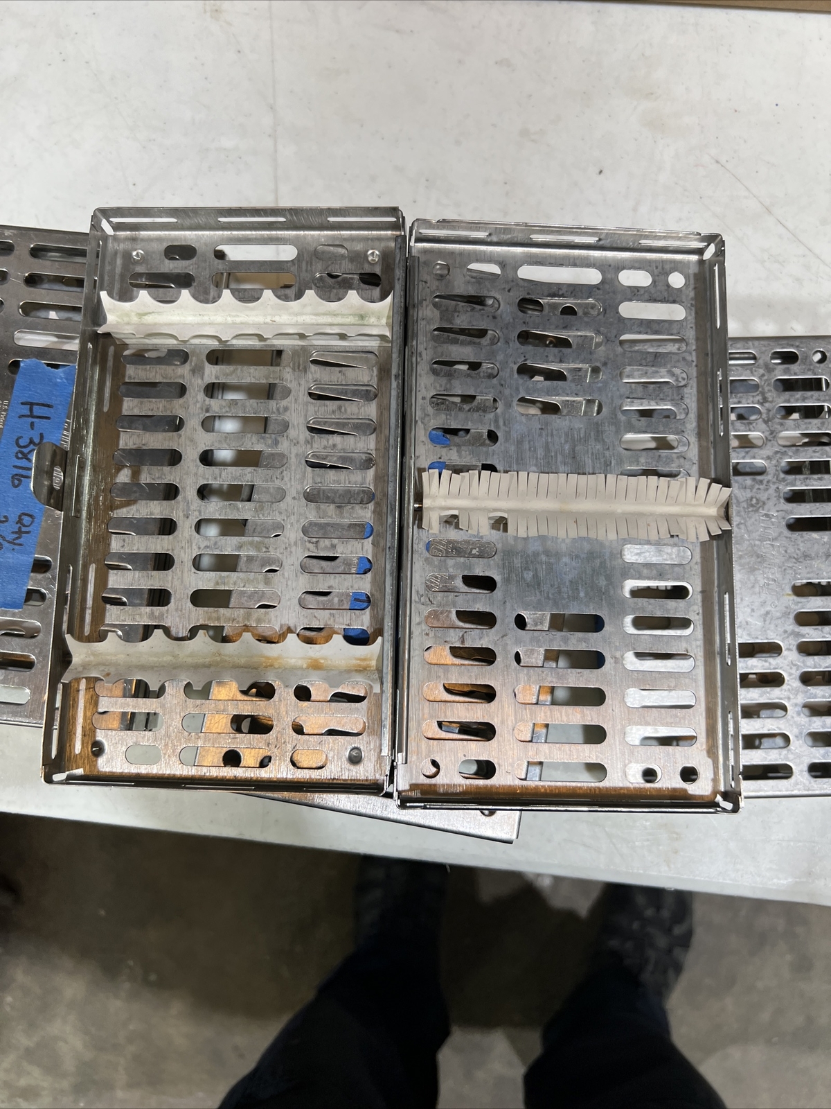 Hu-Friedy IM8123 12 Instrument Cassette