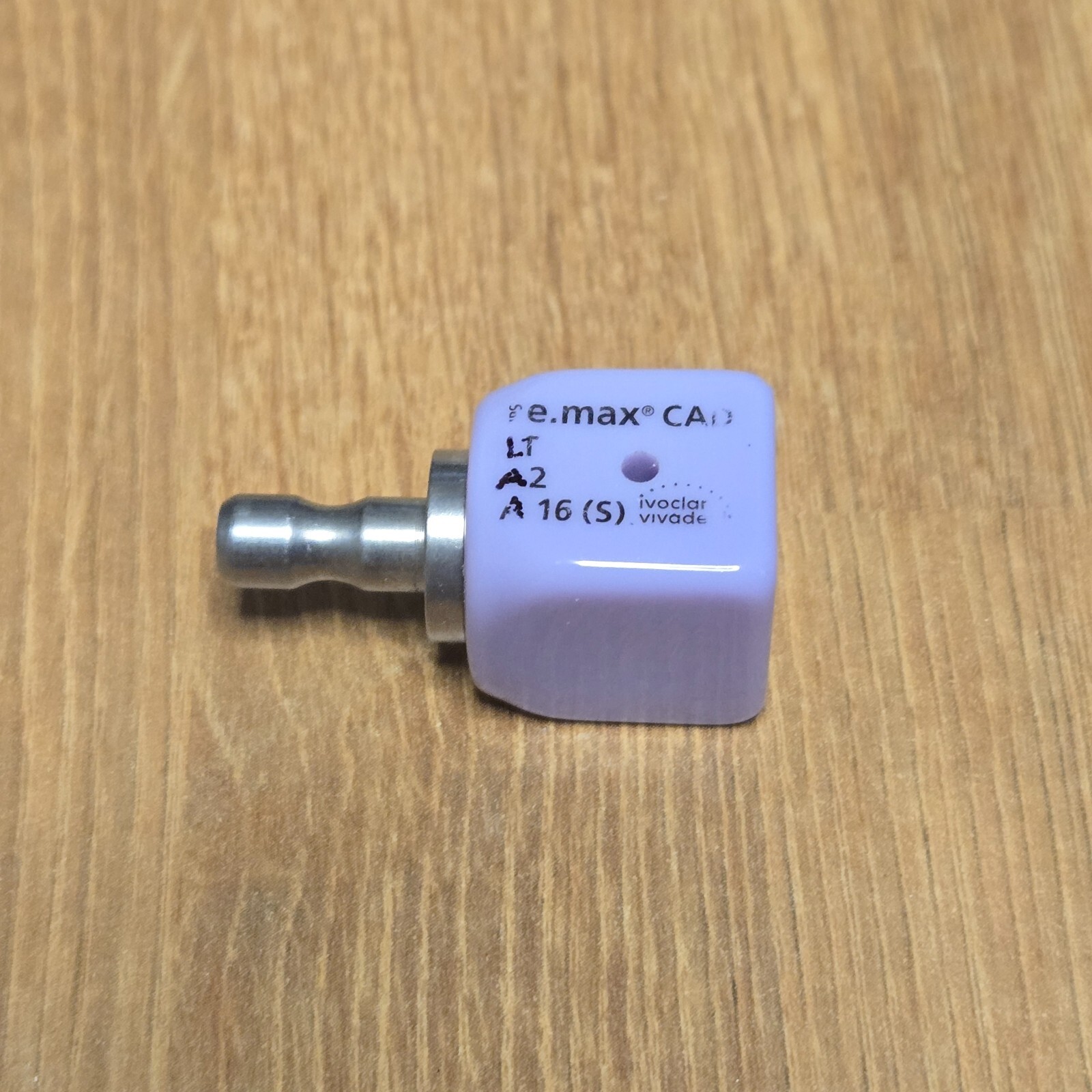 Cerec IPS Emax Cad Implant Blocks LT A2 / A16 (S) / 1 Count