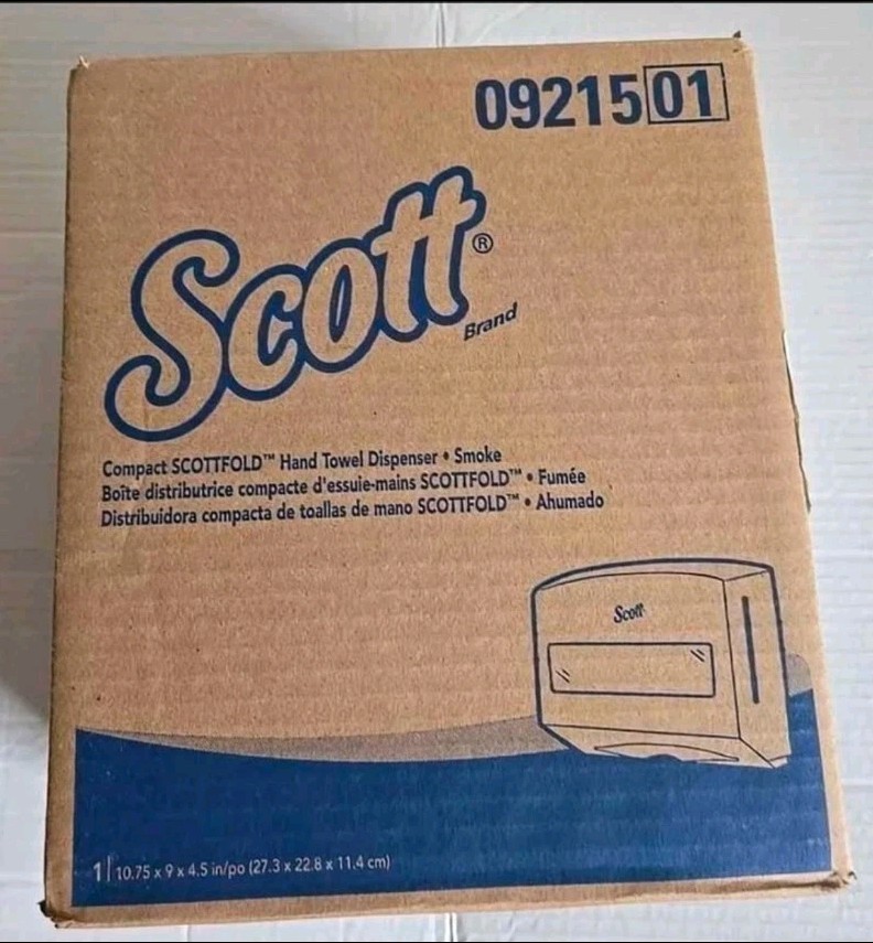 Scott Compact Scottfold Hand Towel Dispenser (10.75 x 9 × 4.5 in)
