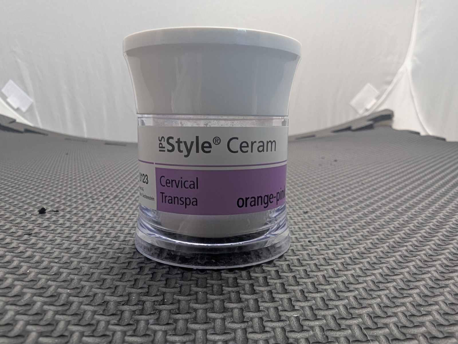 IPS Style Ceram Cervical Transpa orange-pink – used