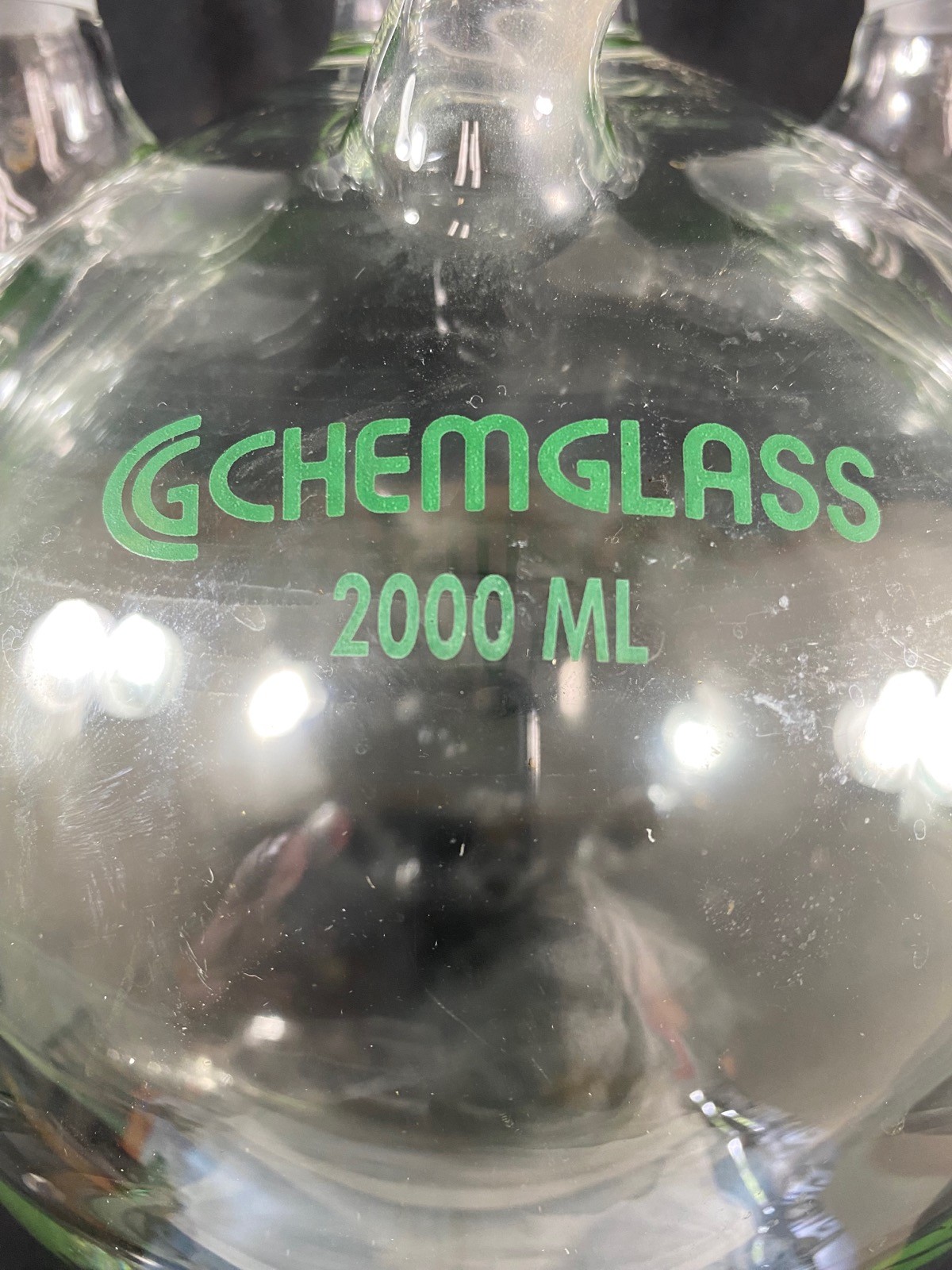 CHEMGLASS 2000mL 29/42 Heavy Wall Round Bottom 3-Neck Jacketed Flask CG-1538-08