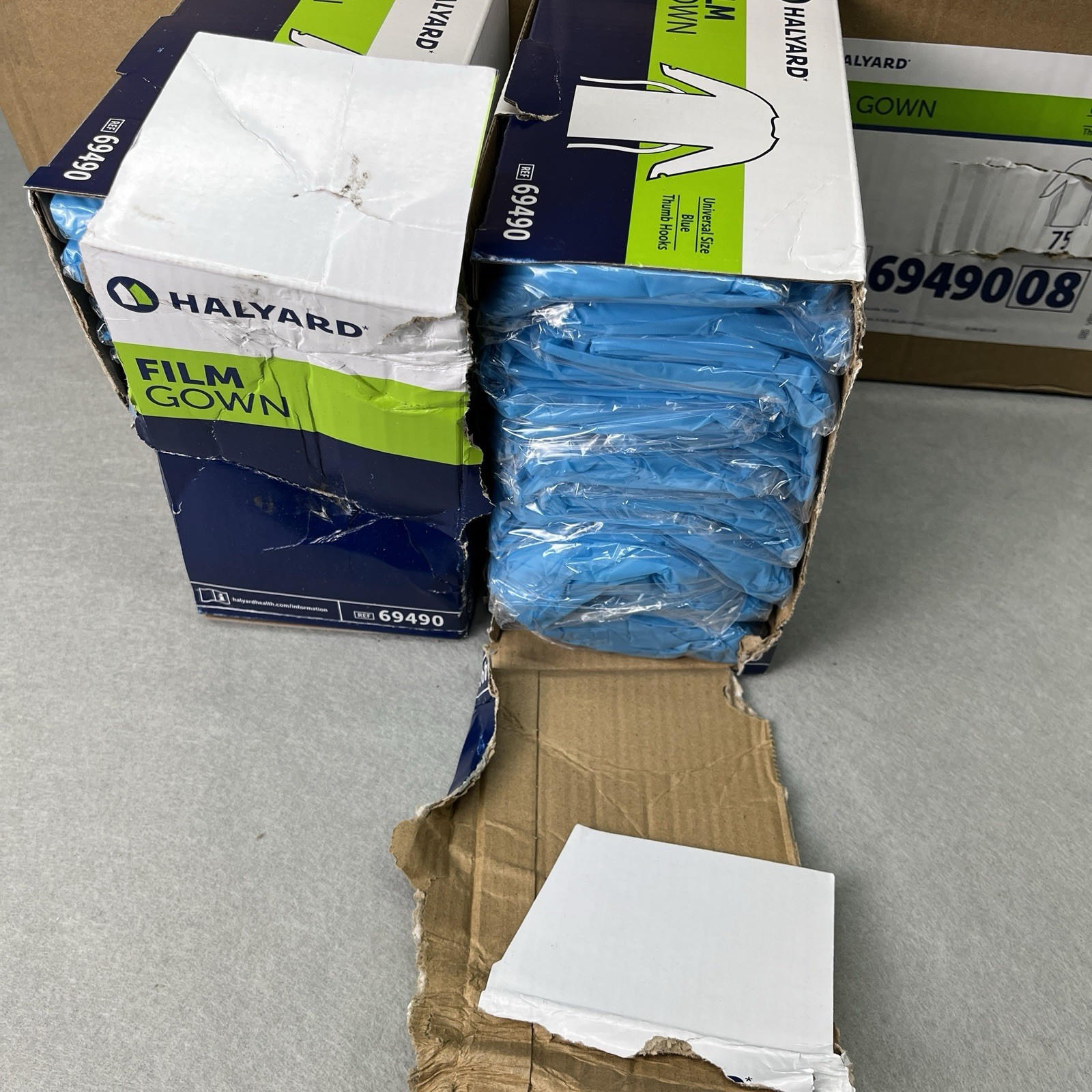 150-COUNT Halyard Disposable Film Protective Procedure Gown One Size Fits Most