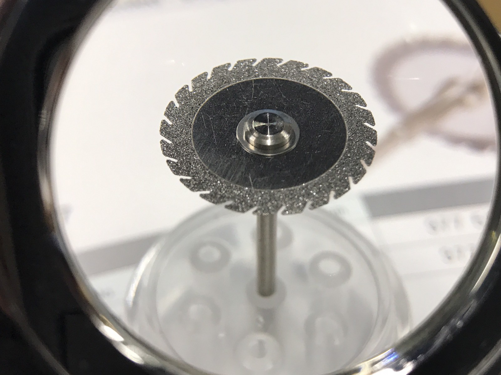 Dental Diamond Disc 1 Pc Double Sided Diagonally Serrated0.3 mm. R04-377-514-220