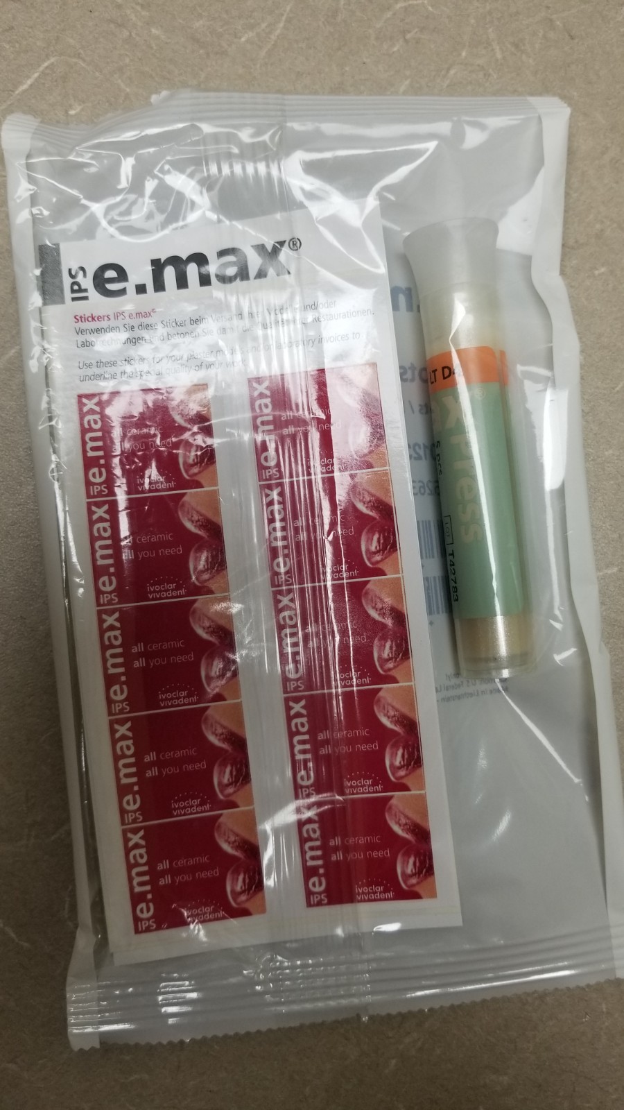 BRAND NEW – LTD4 – IPS E.MAX PRESS – Pack of 5 ingots