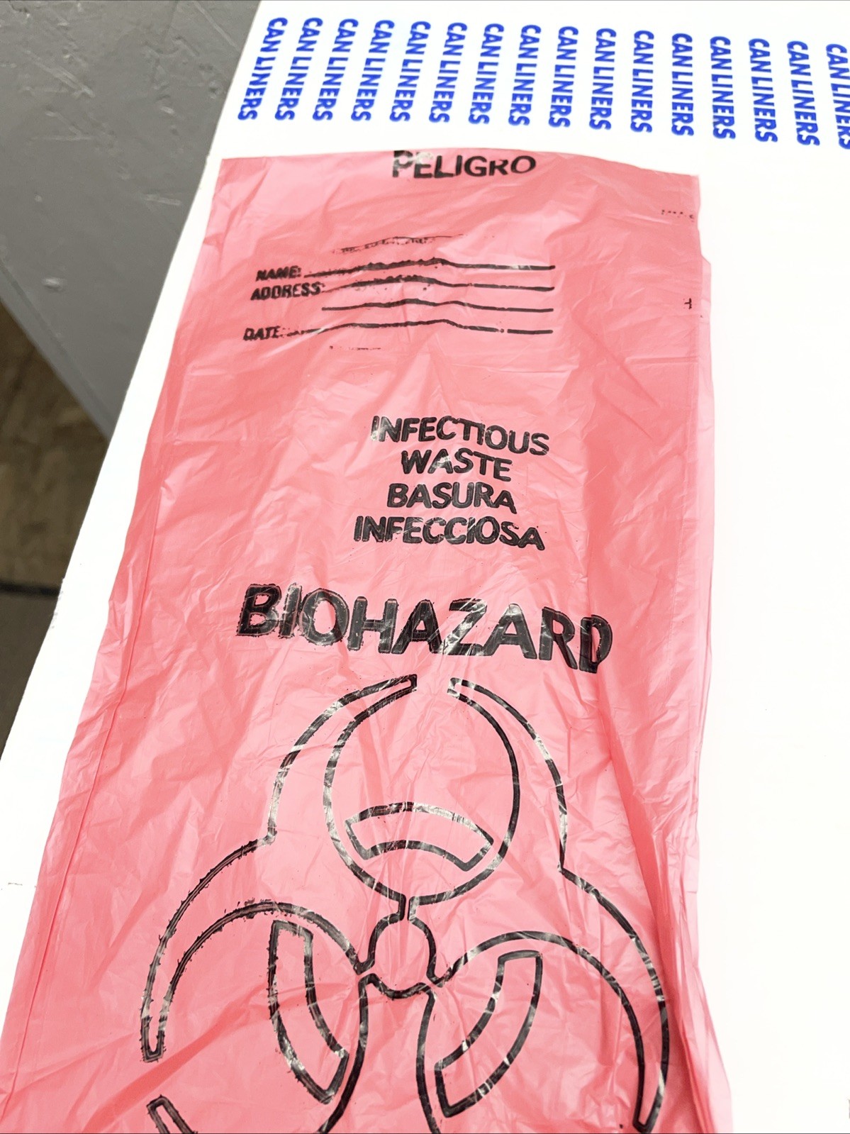 Roll of 50 BAGS BioHazard Bags RED Infectious Waste 24″x24″ 8-10 Gal