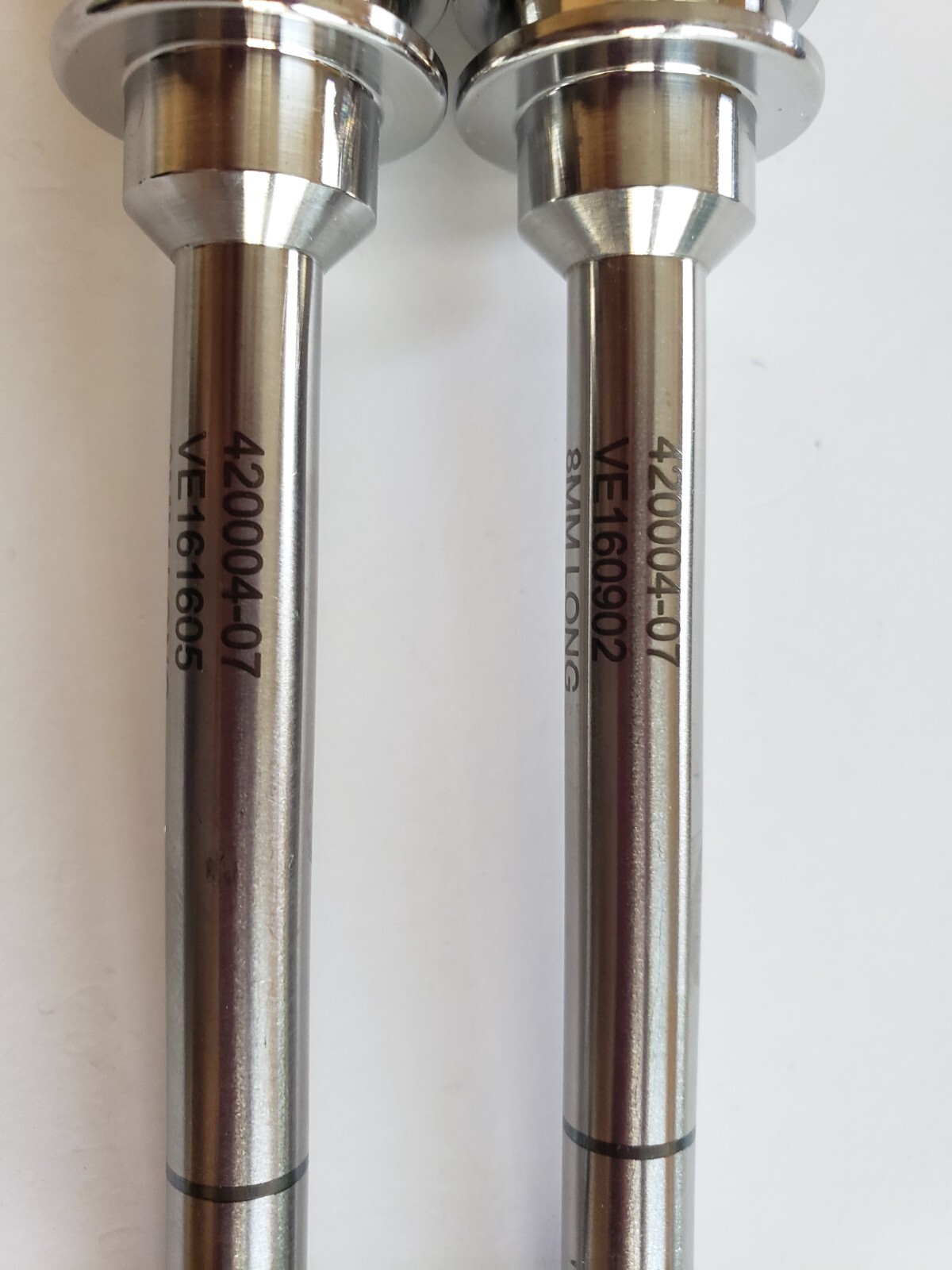 Lot Of 2 Da Vinci Cannula 8mm long Instrument 420004-07