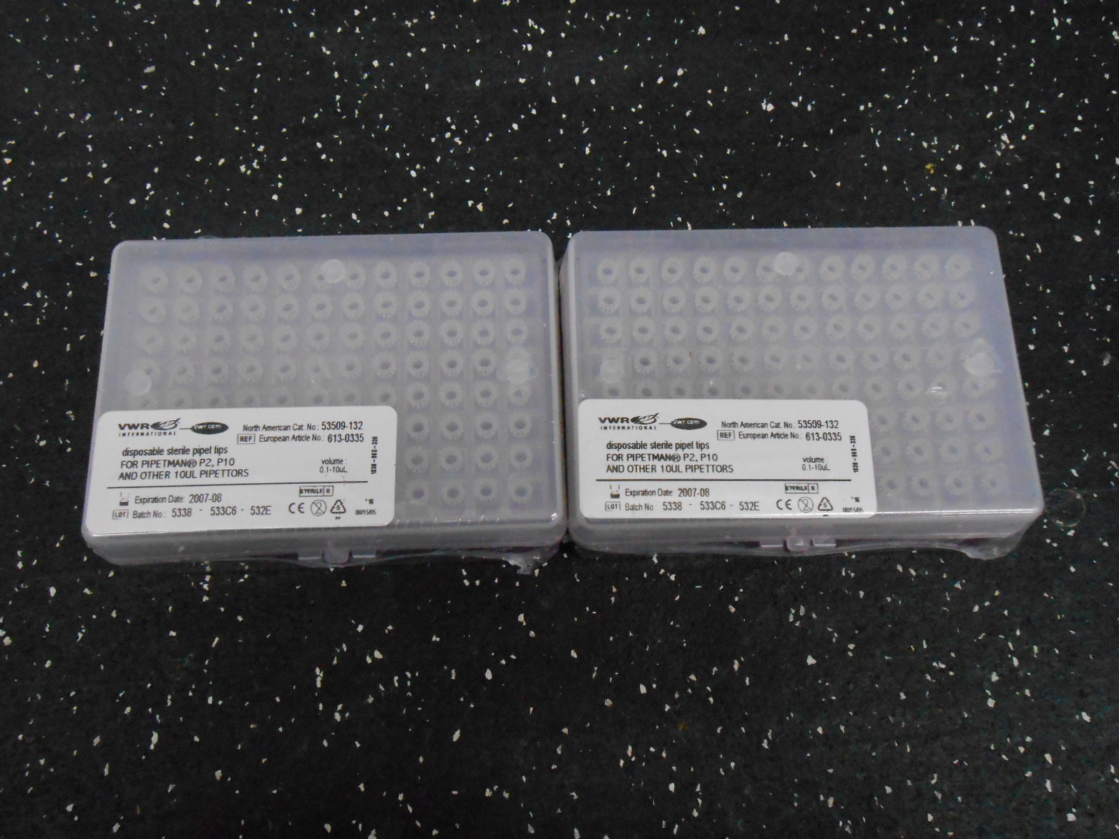 LOT OF 2 RACKS OF 96 VWR 53509-132 0.1-10µL DISPOSABLE STERILE PIPET TIPS