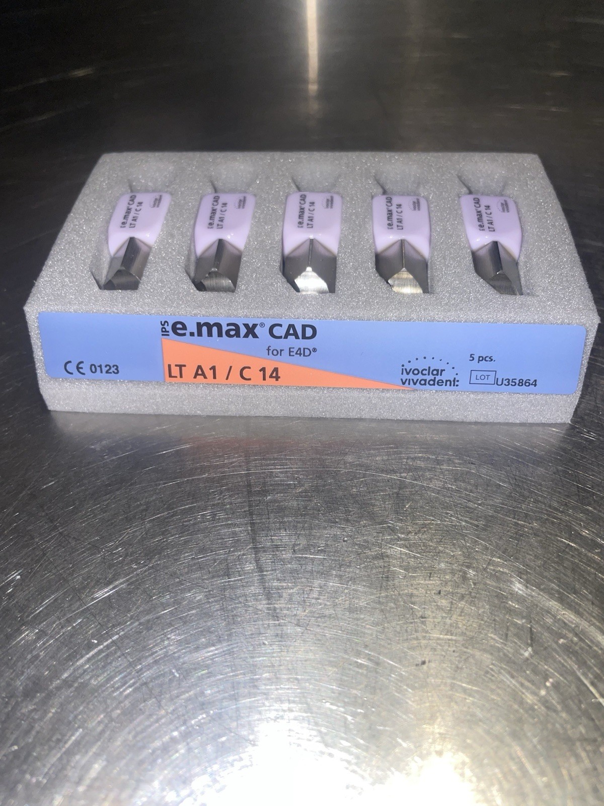 Ivoclar IPS Emax U35864 LT A1/C 14 5/pk