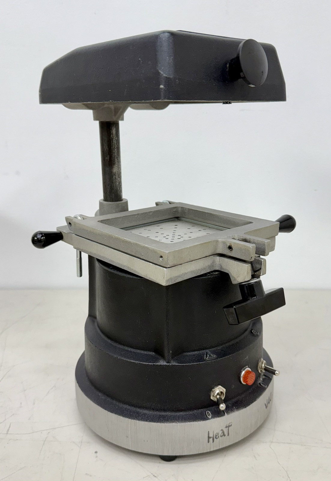 T&S Dental Model 101 Vacuum Former – Nice