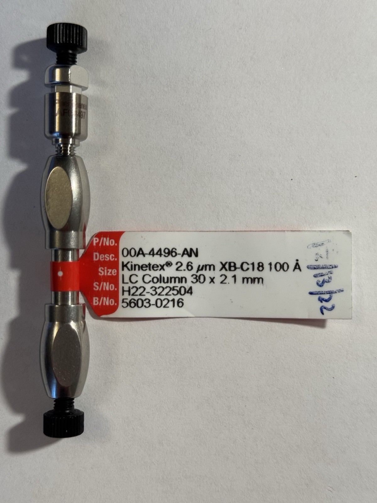 Phenomenex Kinetex 2.6 µm XB-C18 100 Å, LC Column 30 x 2.1 mm (00A-4496-AN)