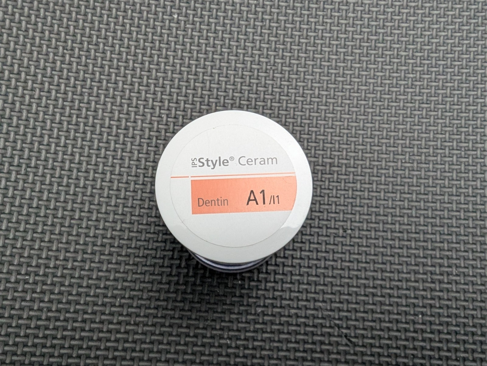 Ivoclar IPS Style Ceram Dentin A1/I1 – used