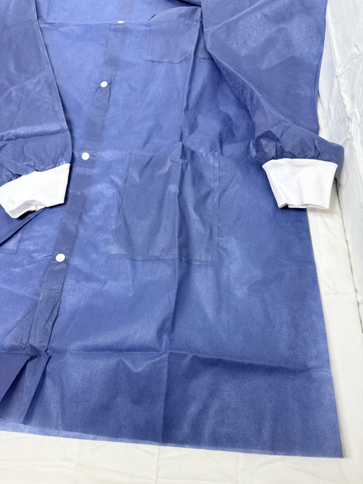 NEW Lot of 10 ValueFlex Disposable Lab Jackets XXL Blue Knit Cuffs Snap Front