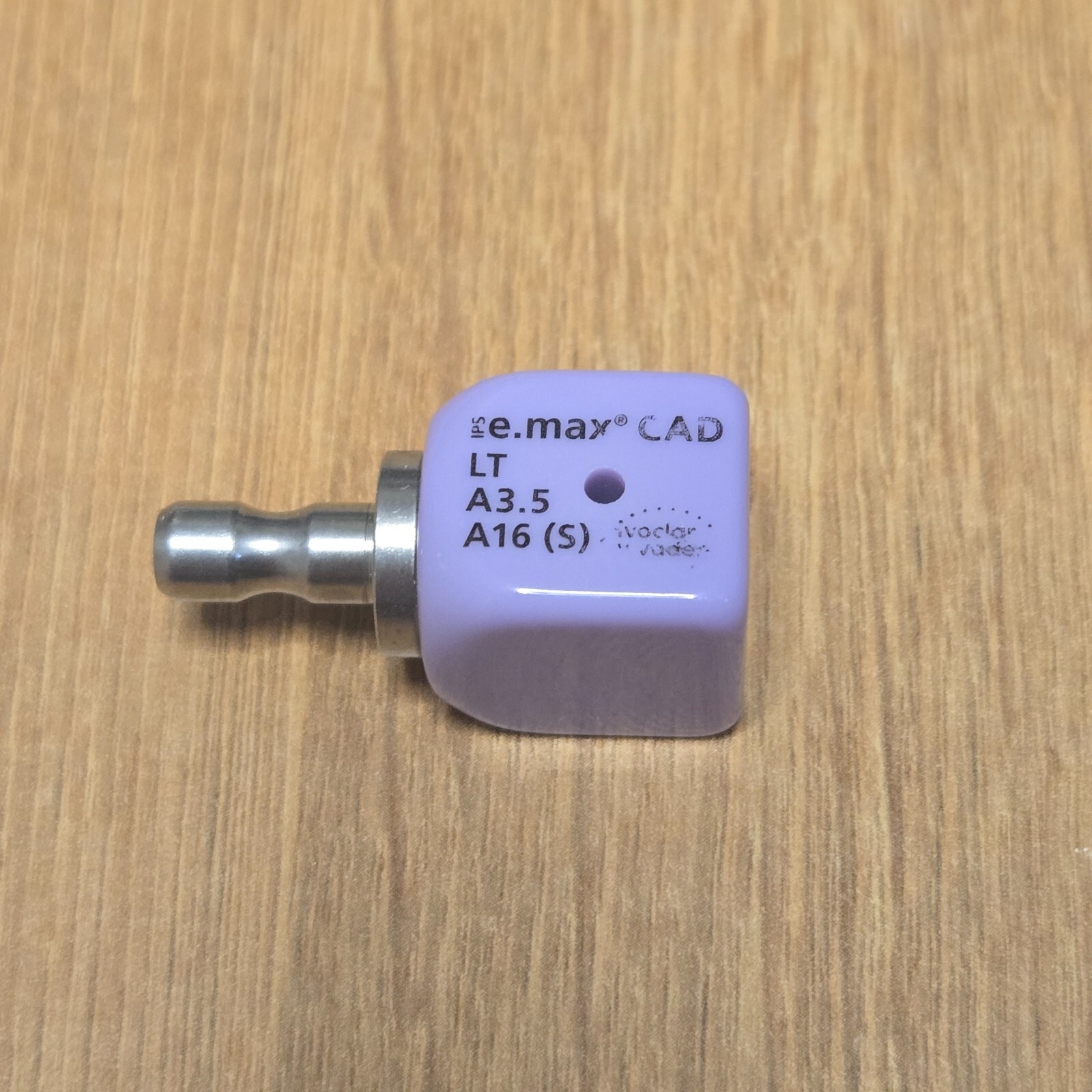 Cerec IPS Emax Cad Implant Blocks LT A3.5 / A16 (S) / 1 Count