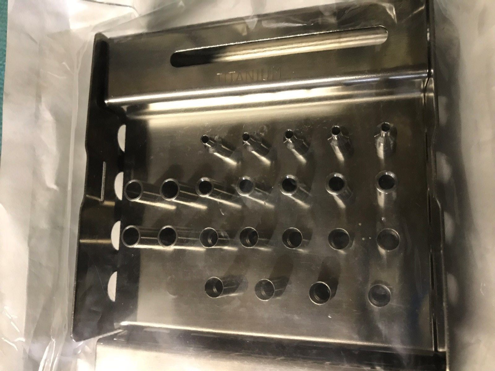Branemark /Noble Dental Implant Case EIB 110 Made in Sweden Titamium