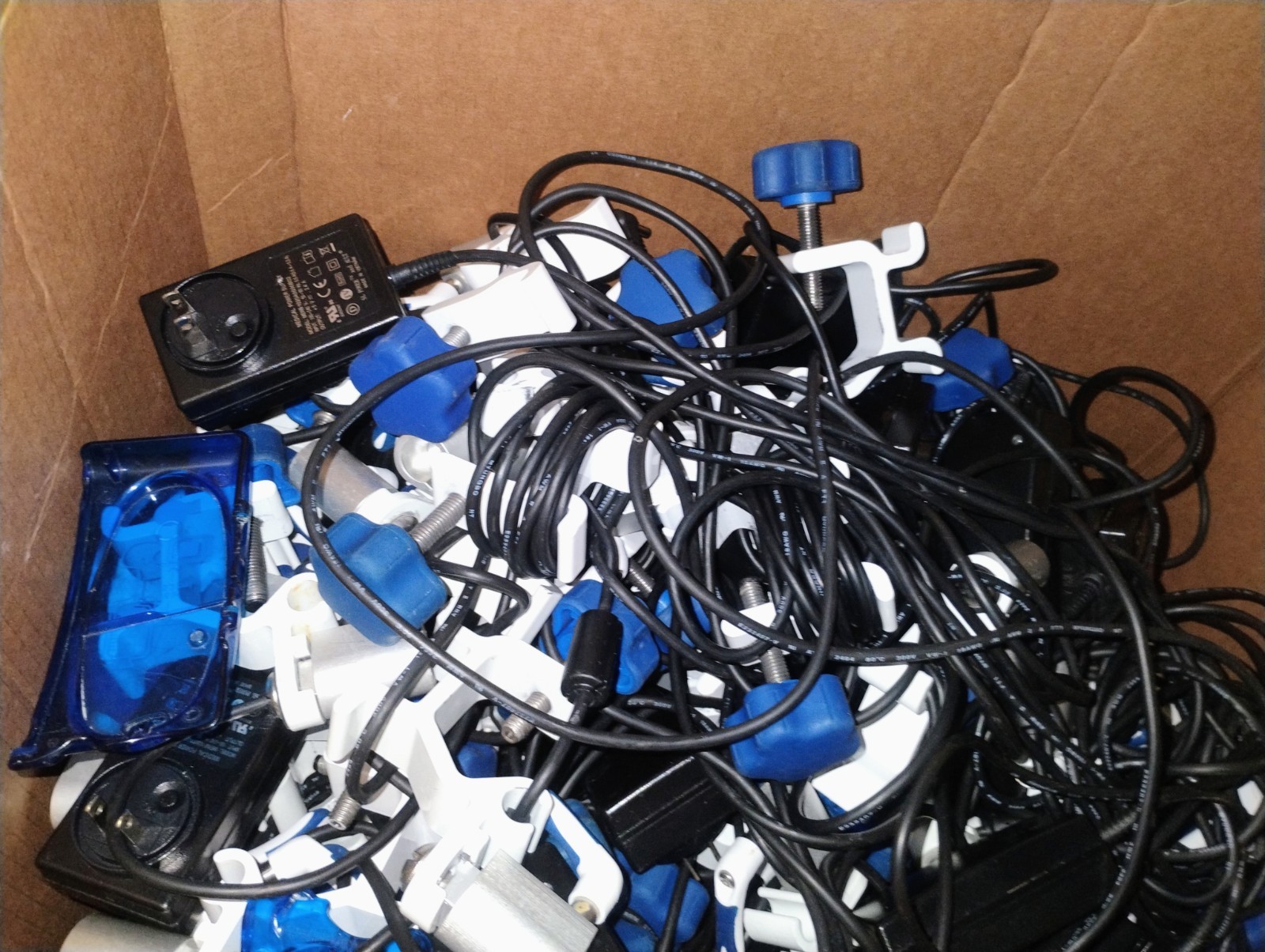 30 Lot AC Adapter W/ Pole Clamp For Covidien Kangaroo Joey Pump  61-383493 Used