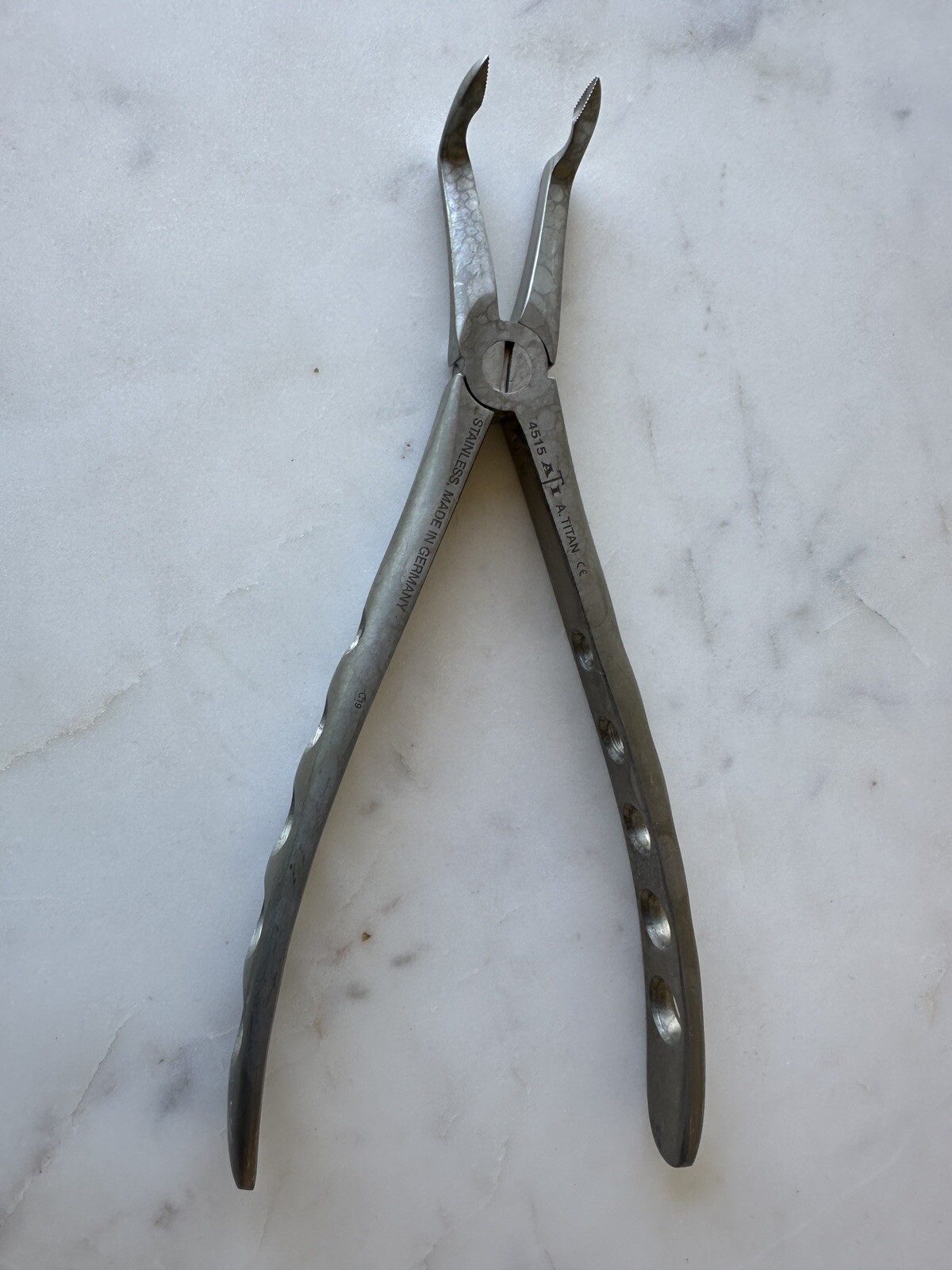 🦷 A-Titan LOWER ROOT X-TRAC FORCEPS (Dental) #4515 Serrated