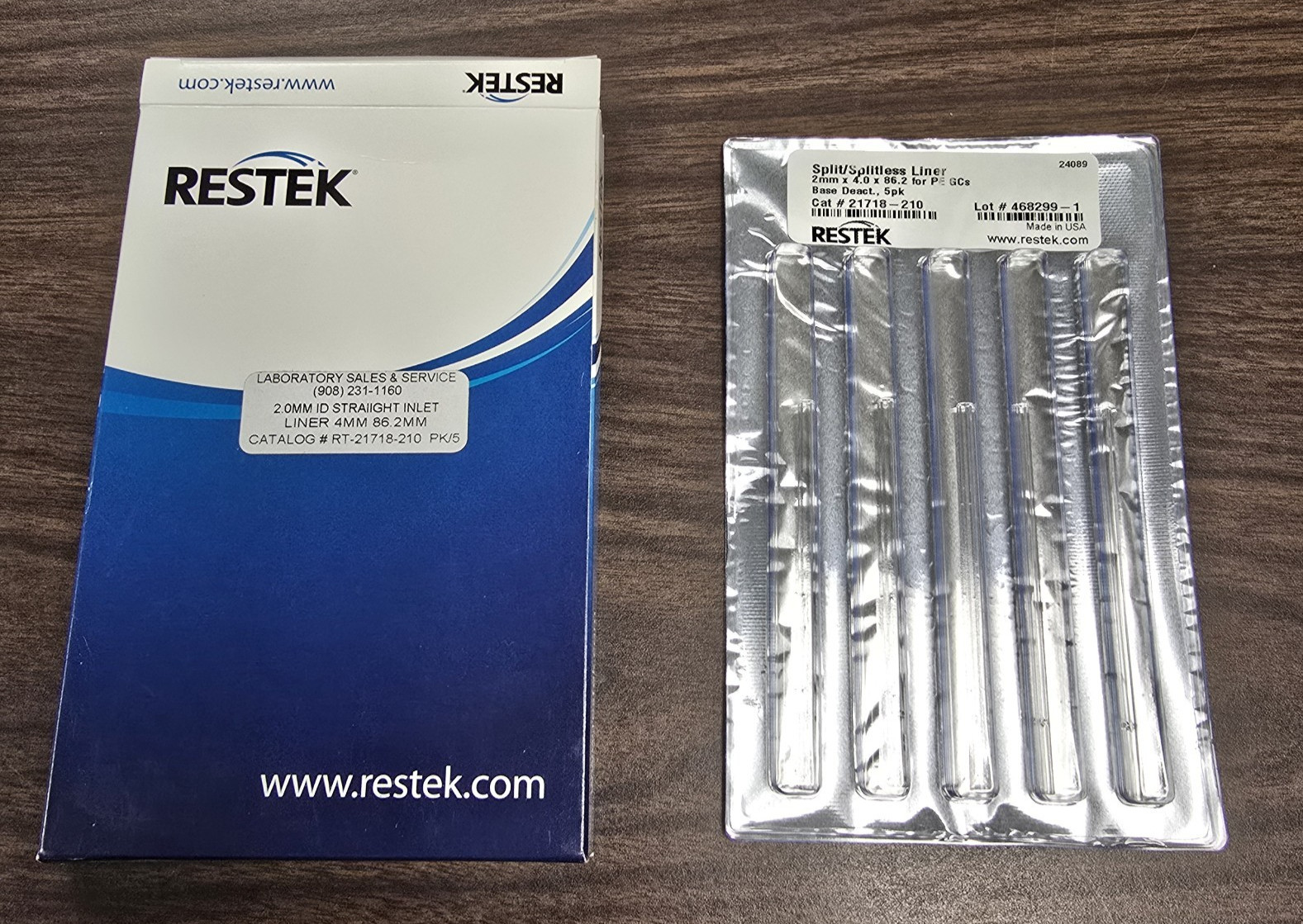 Restek Straight Inlet Liner, 2.0 mm x 4.0 x 86.2, Base Deactivation, 5-pk