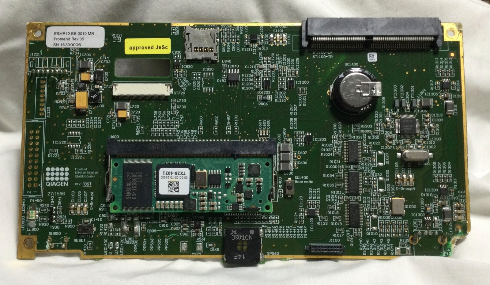 QIAGEN ESMR-10-CB–0010 MR specialized embedded/industrial board w/RAM
