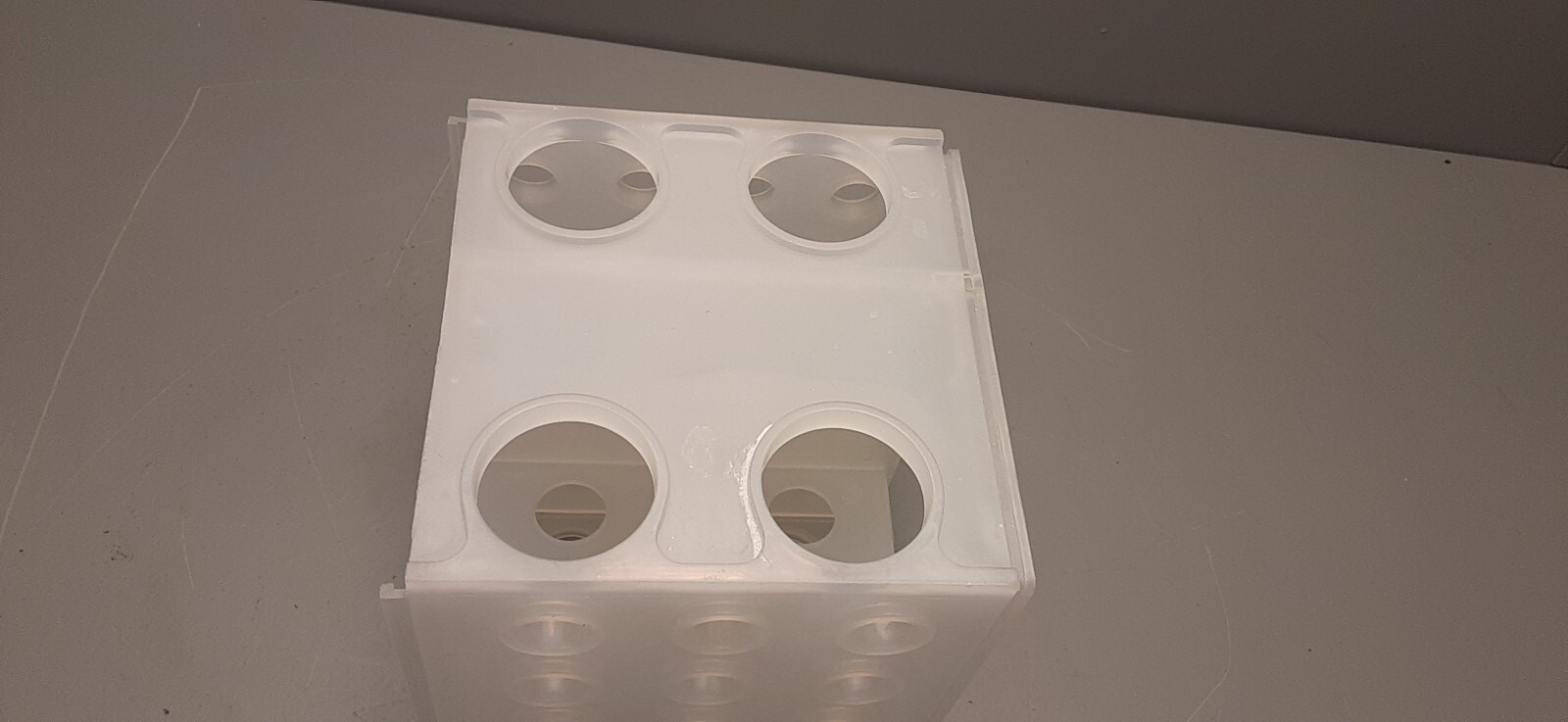 4 WAY FLIPPER RACK Cube 4 1/4″ X 4 1/4″ / Clear/ Very clean condition