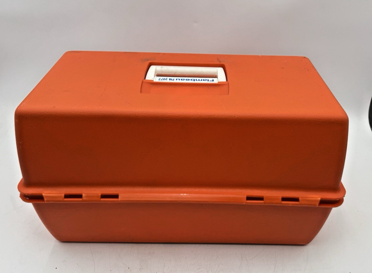 FLAMBEAU PM2072 MEDICAL BOX W/ SIMULAIDS & BEN NYE CASUALTY SIMULATION MAKE-UP