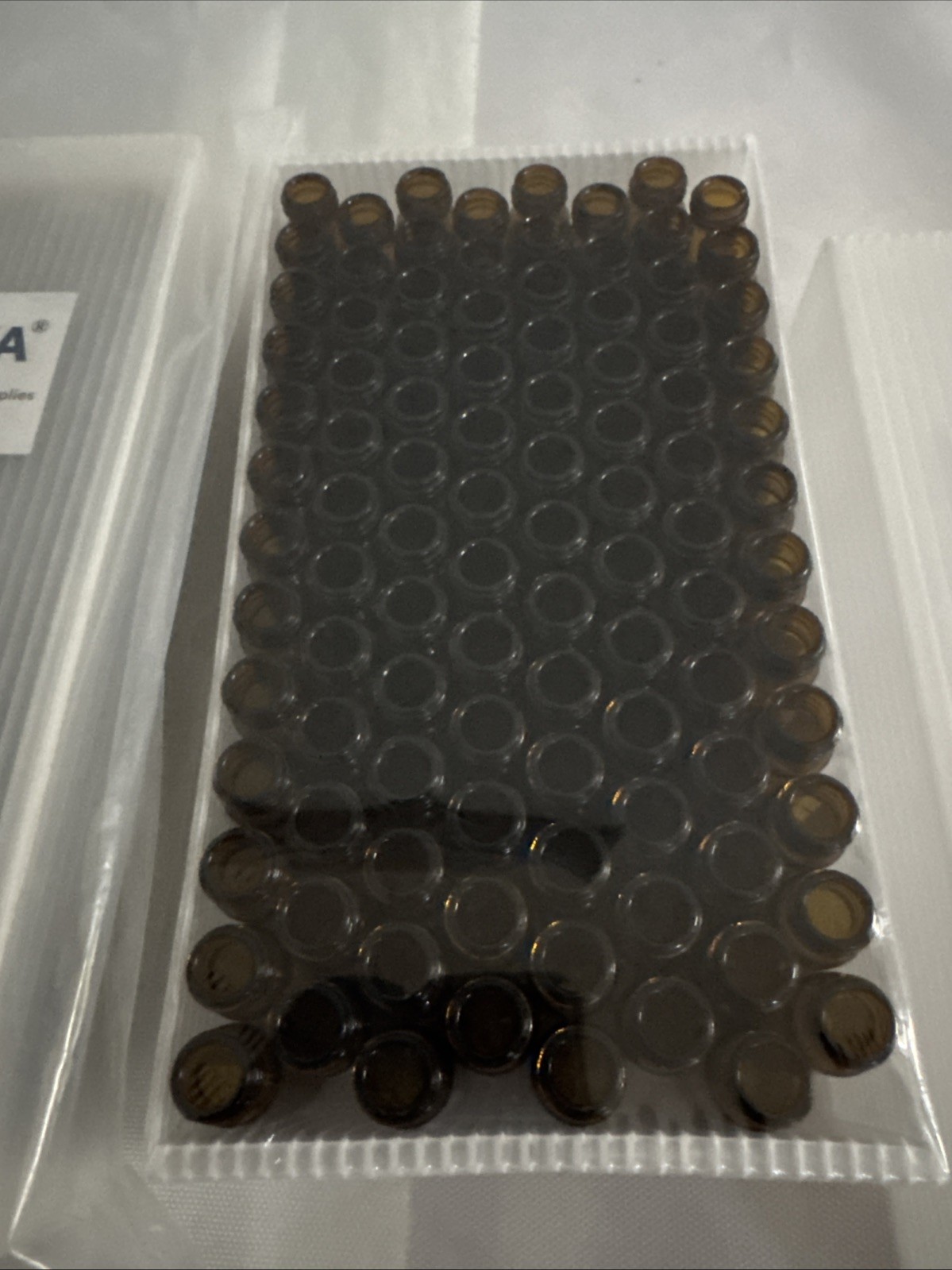 MUHWA 4ml Amber HPLC Vials Black Screw Cap With Hole 2X 100 PCs-Brand New-US