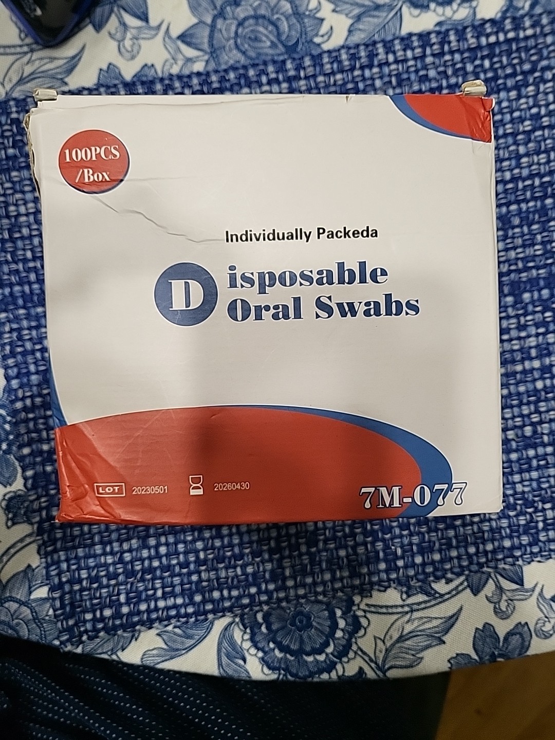 100pcs Dental Disposable Mouth Swabs Sponge Oral Care Tooth Cleaning Sticks