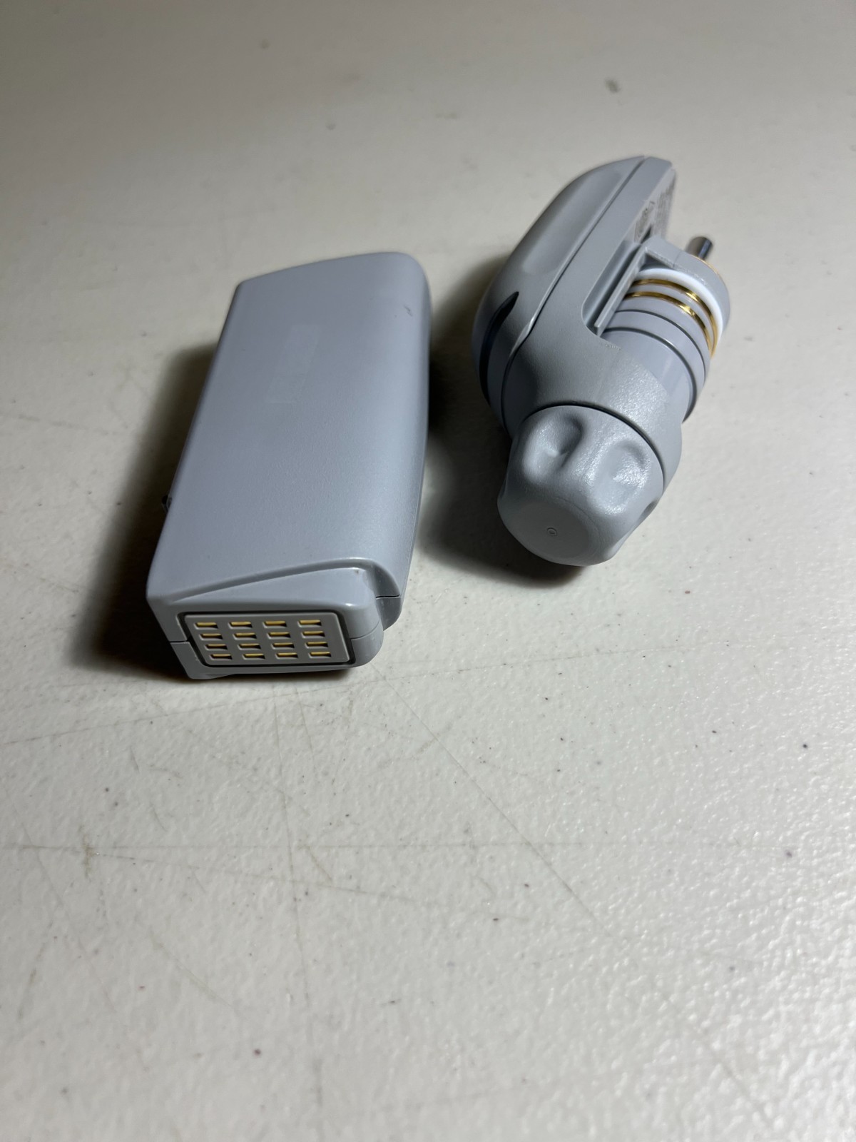 Covidien Sonicision Set Ref. SCG Generator & SCB Battery Pack.