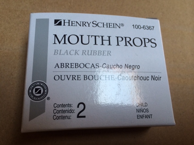 DENTAL MOUTH PROP BLACK RUBBER CHILD MEDIUM , LATEX FREE TWO IN A BOX TEN BOXS