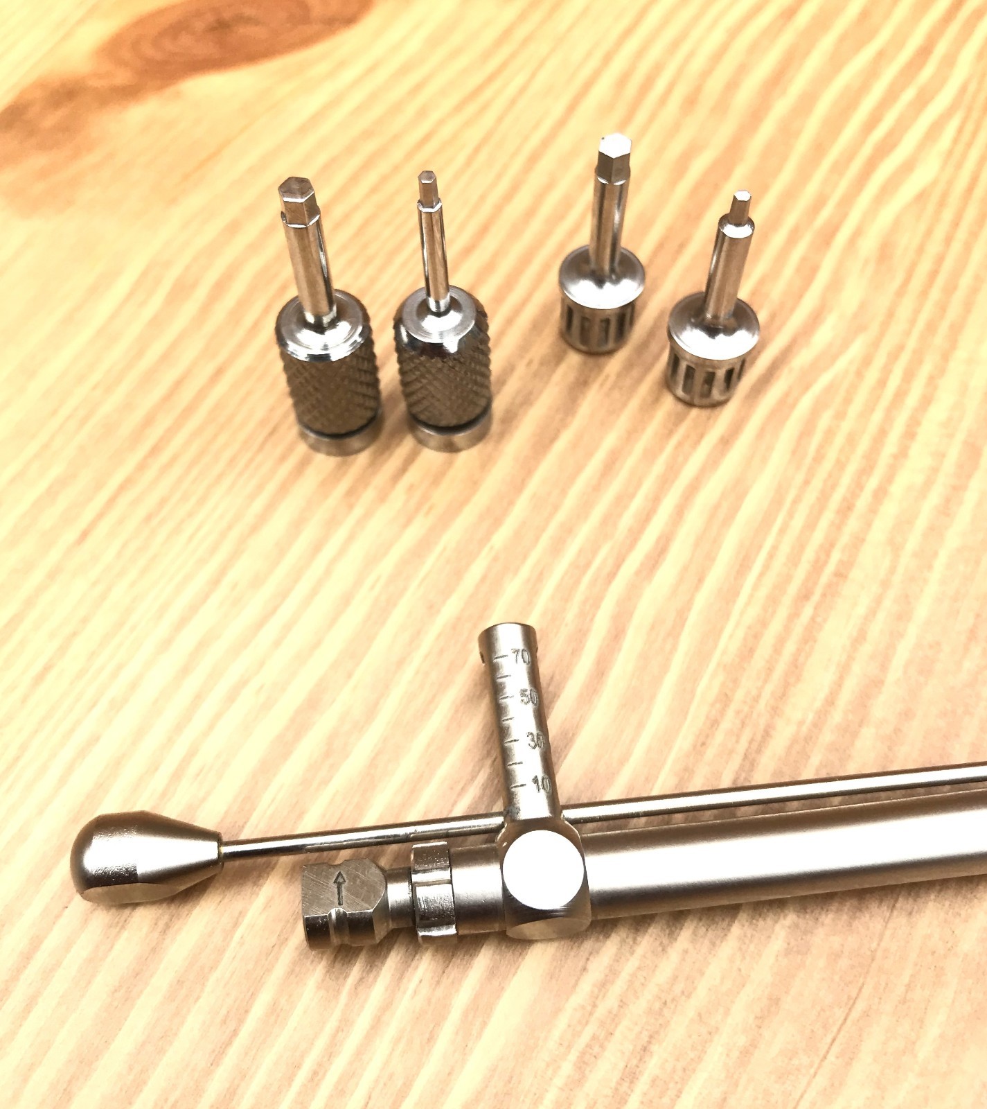 Dental implant Torque Wrench Ratchet 10-70 Ncm & Hex + Hand Drivers CE