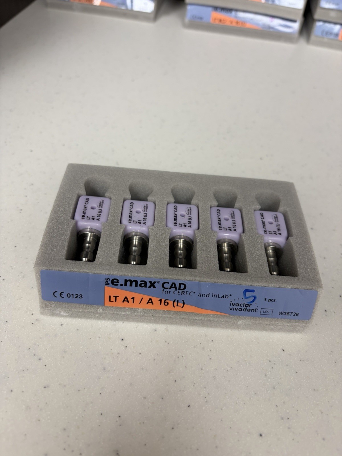 IPS e.max CAD CEREC Ivoclar LT Block, Shade A1 Size A16(L) 5/Pk
