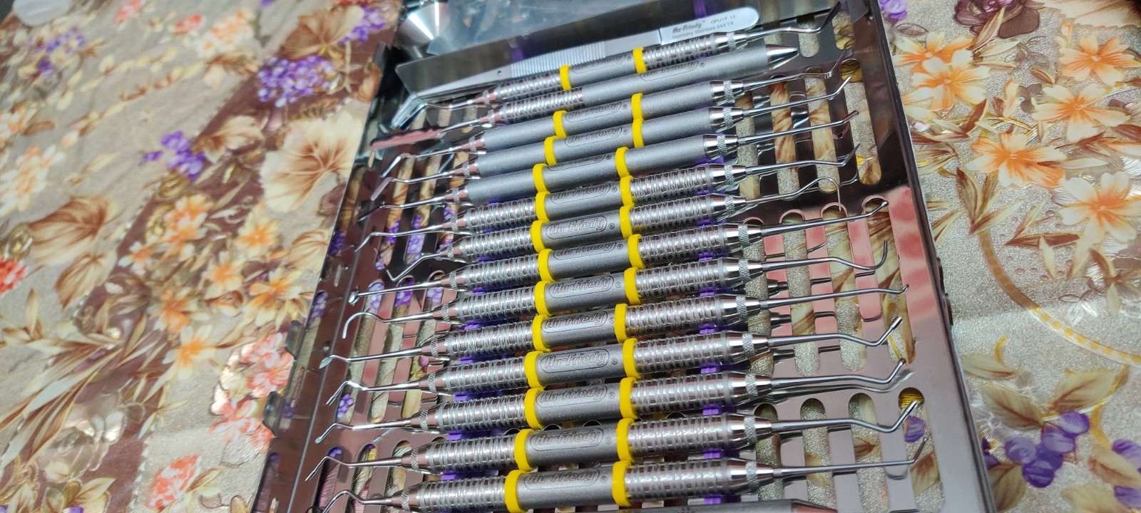 5x Hu Friedy kits 2x hygiene 2x composit and exam 1x LM