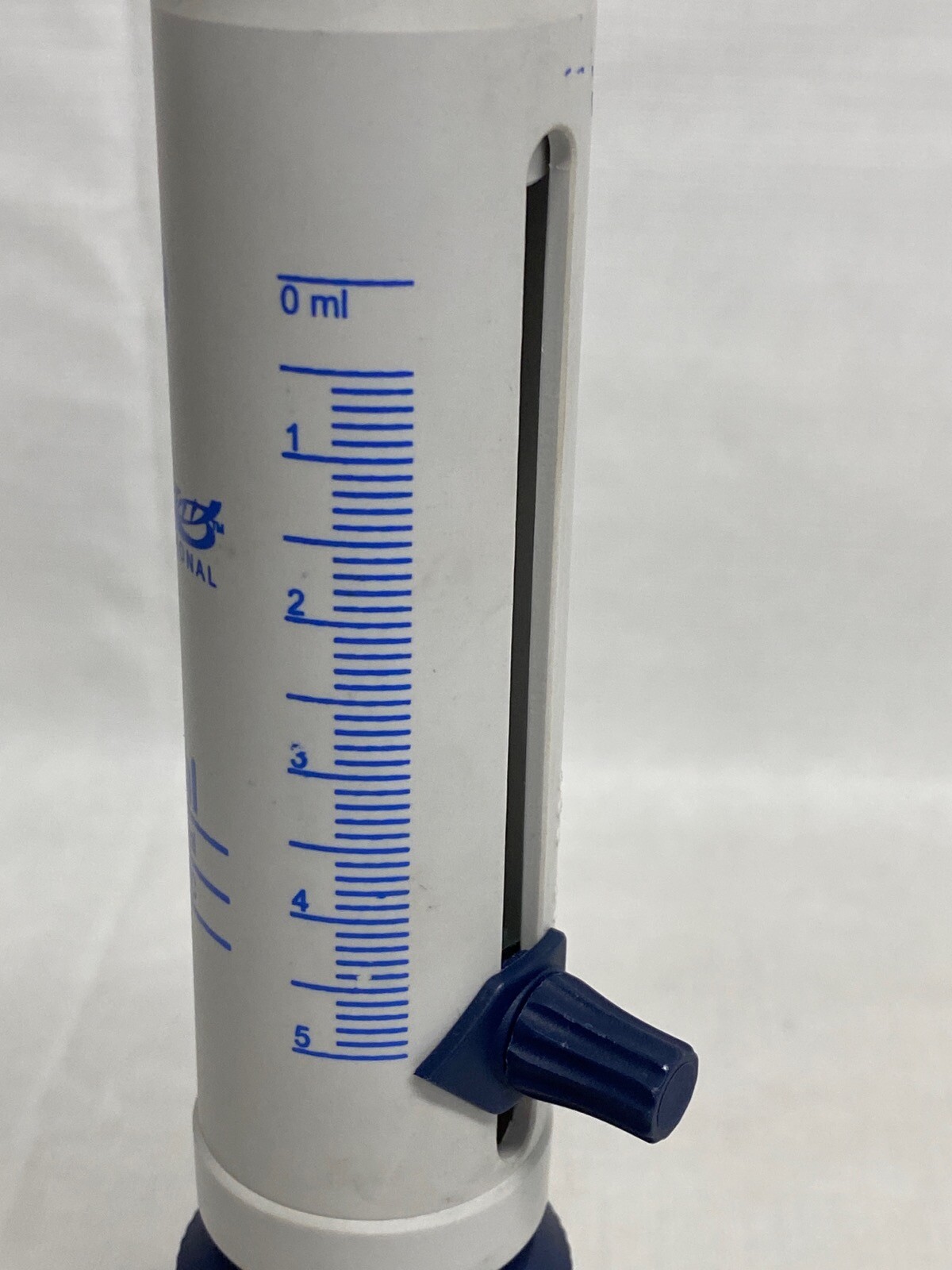 VWR Labmax 1-5mL Basic Solvent Bottle Top Dispenser 30mm Neck 40000